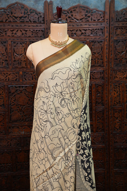 Pure Bangalore Silk Saree with Monochrome Hand-Painted Kalamkari & Nizam Border – Ivory & Black