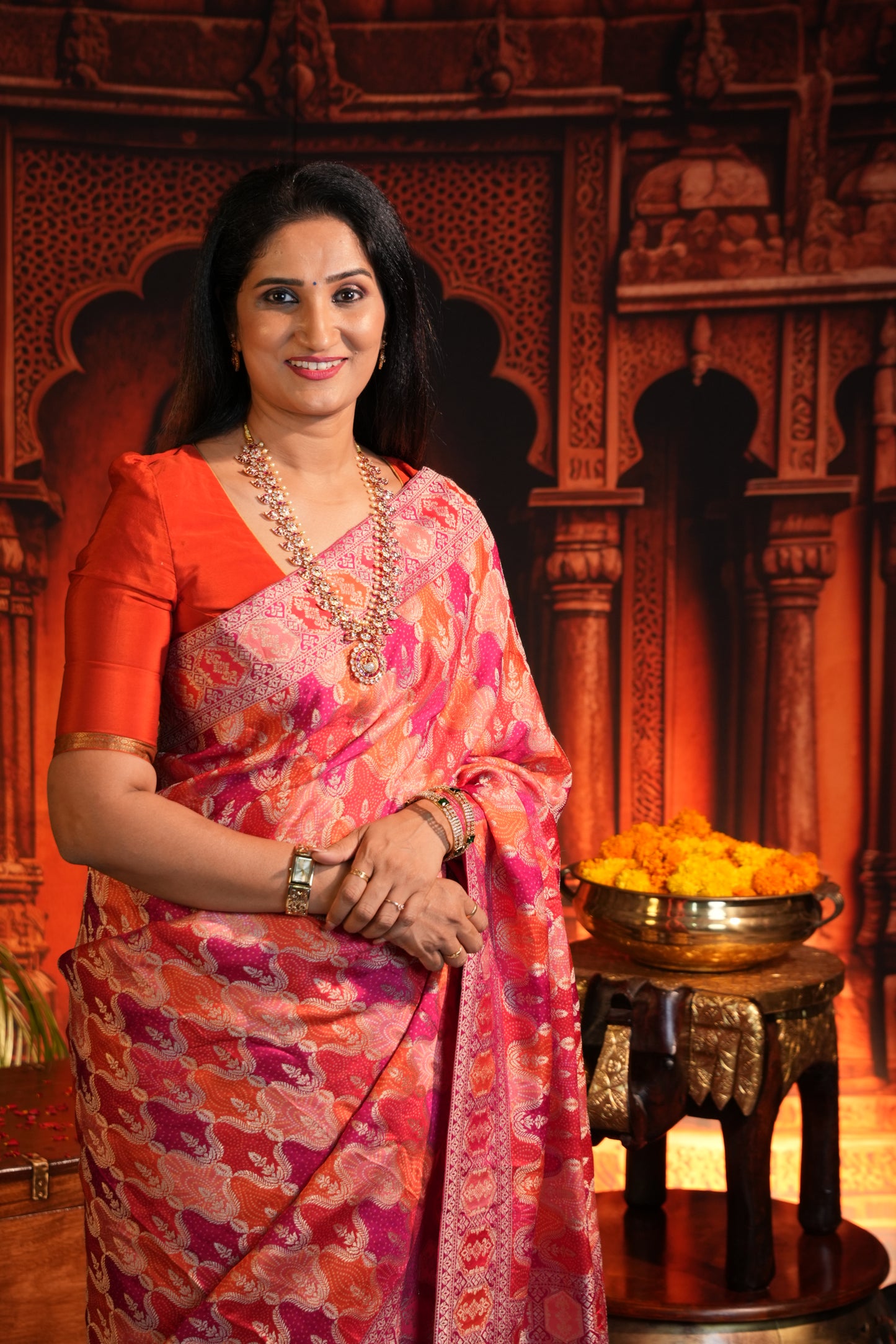 Kashmiri Pashmina Banarasi Story Telling Saree - Multicolored