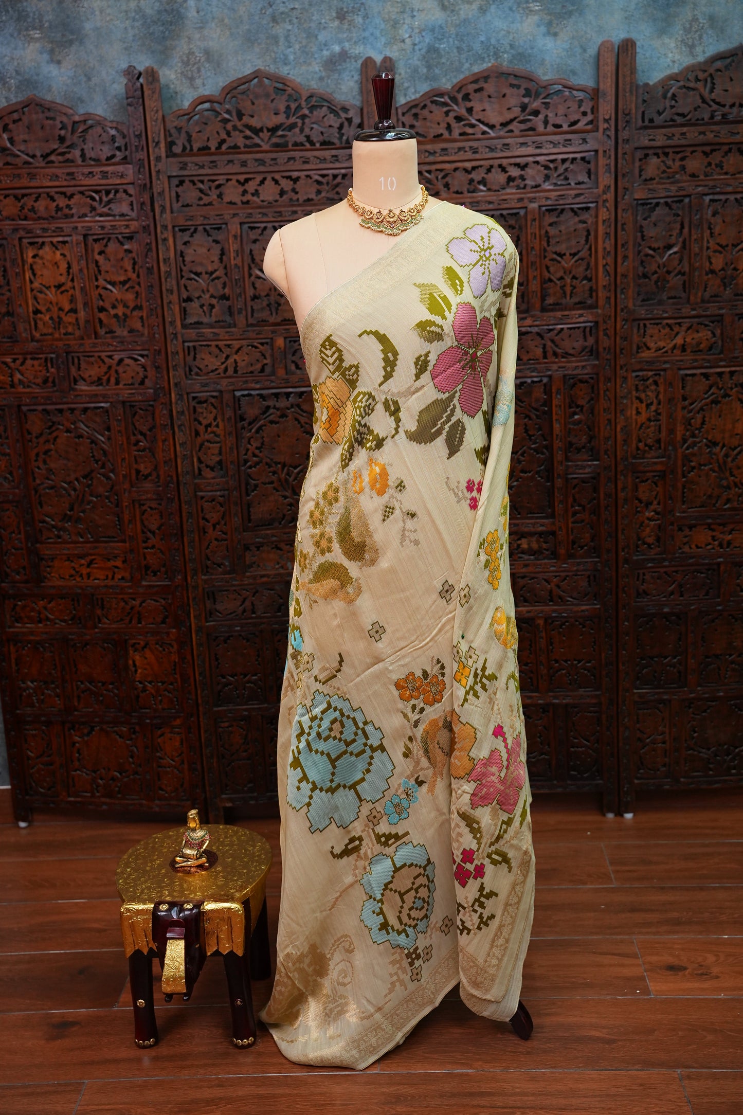 Soft Matka Banarasi Saree with Needle Design Work – Half White