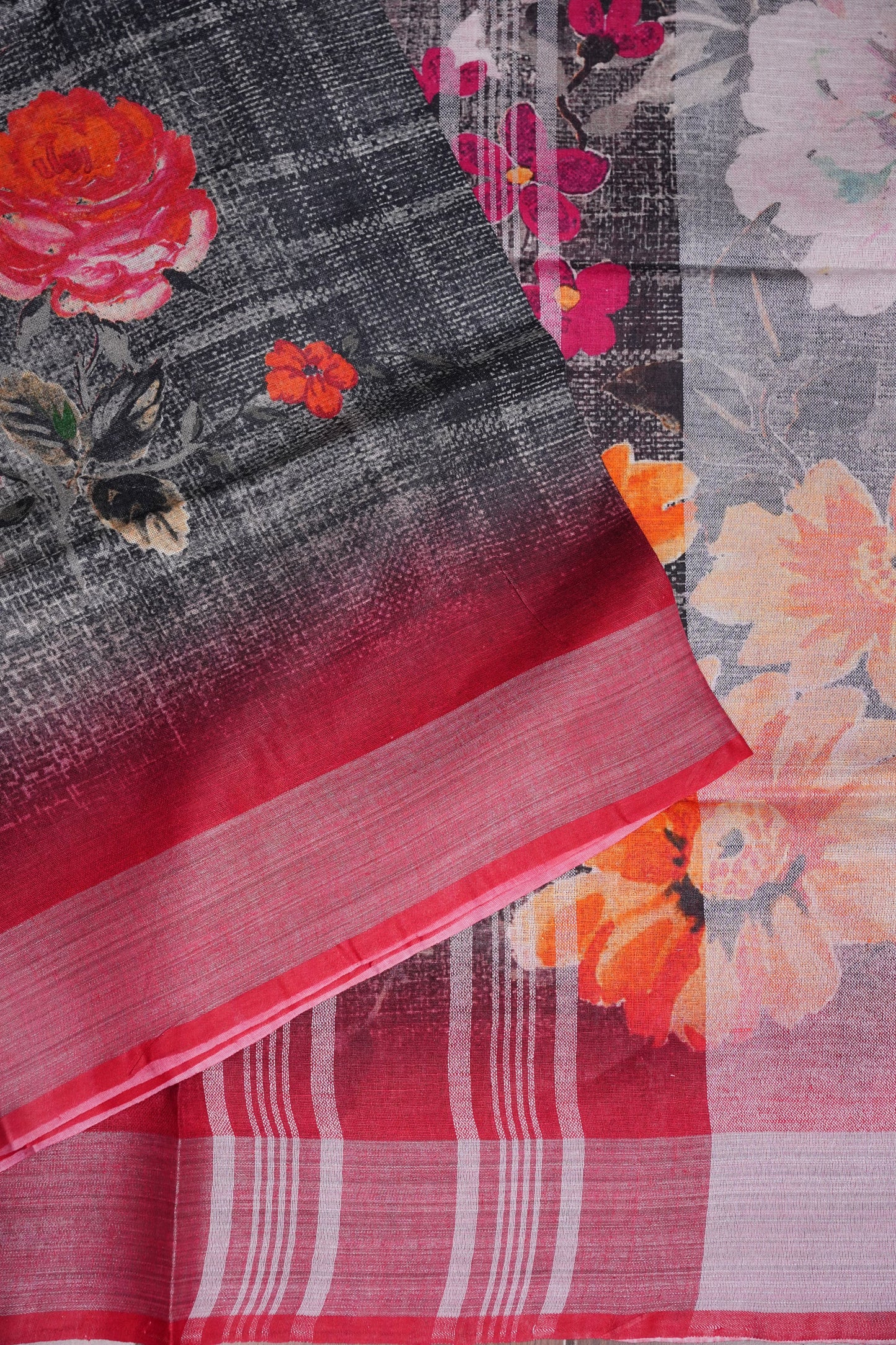 Digital Printed Pure Linen Saree - Grey