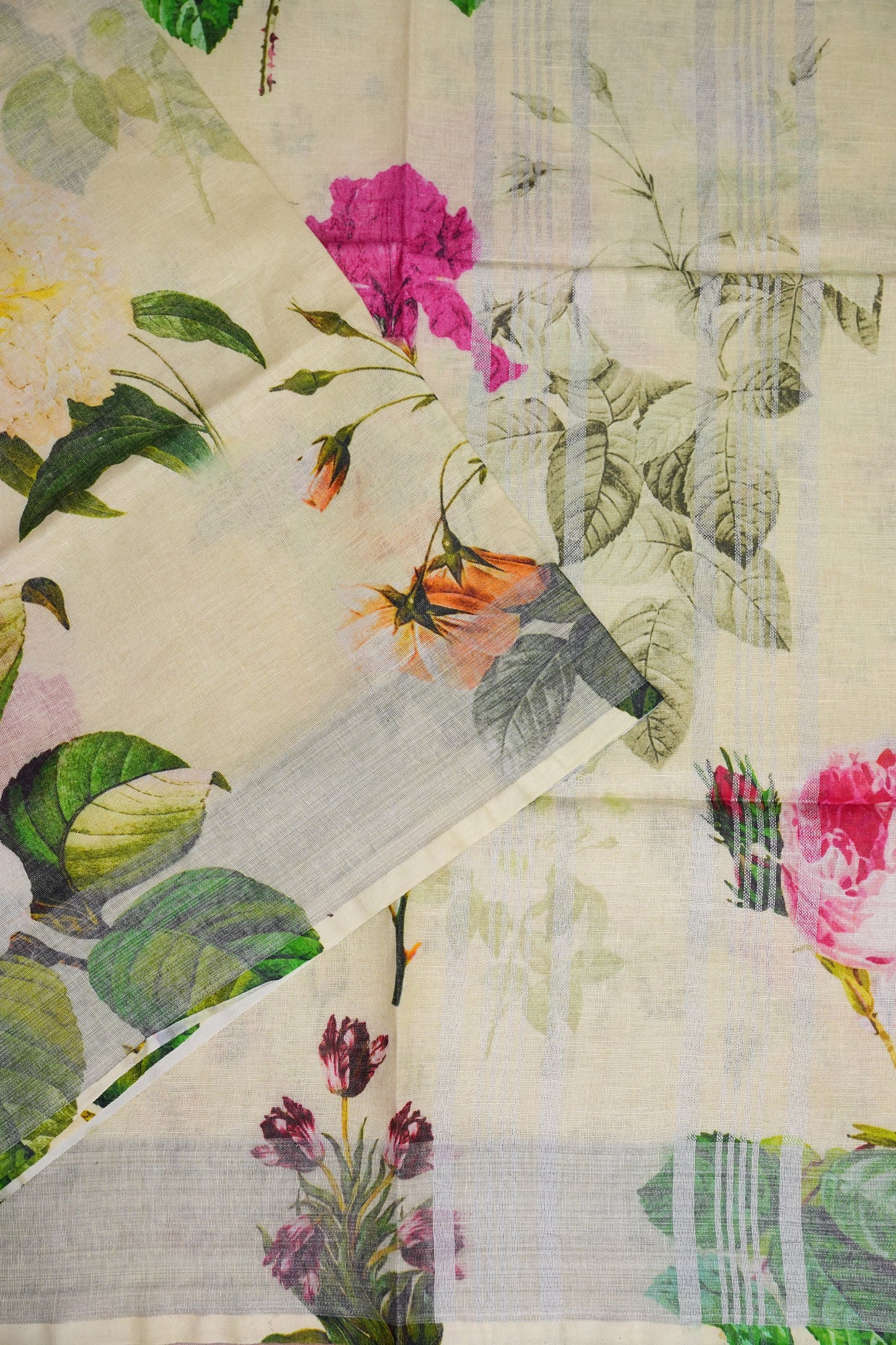 Digital Printed Pure Linen Saree - Beige