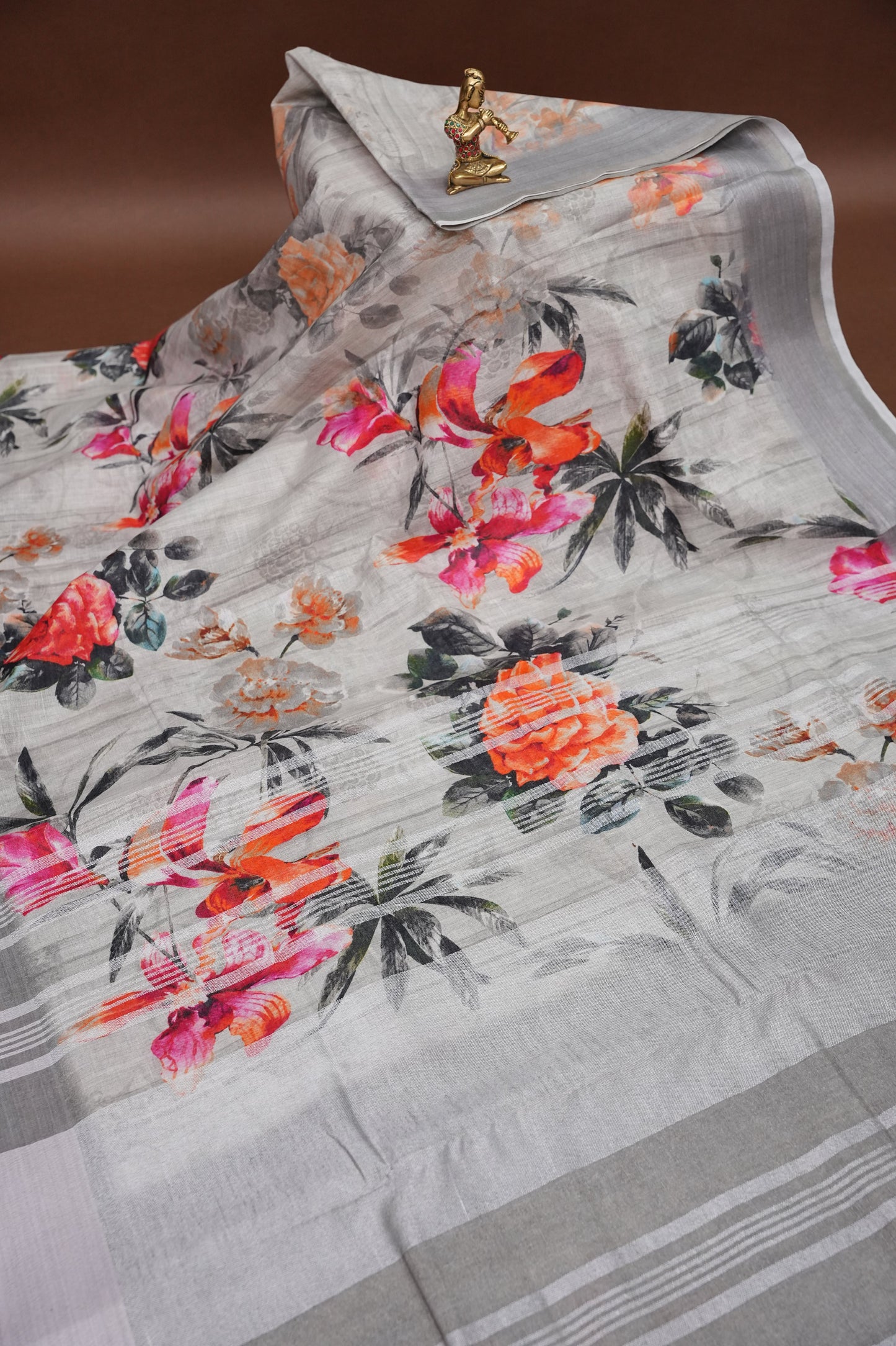 Digital Printed Pure Linen Saree - White & Grey