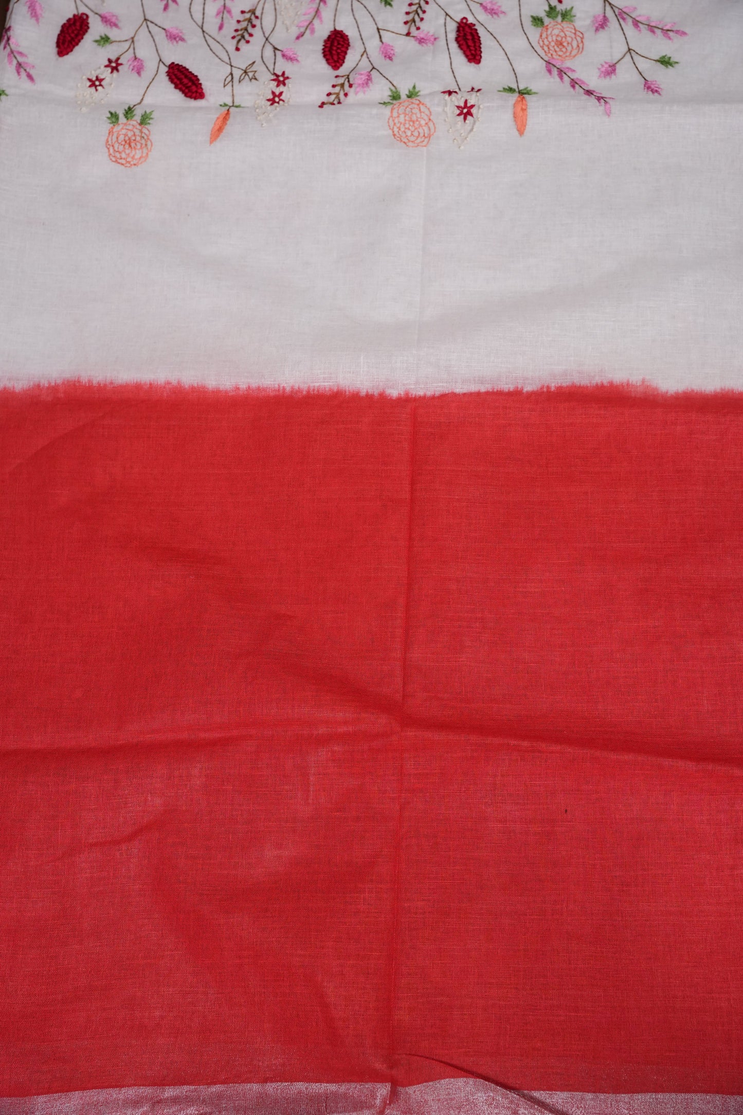 Hand Embroidery Pure Linen Saree With Tissue Border - Red and White Ombre