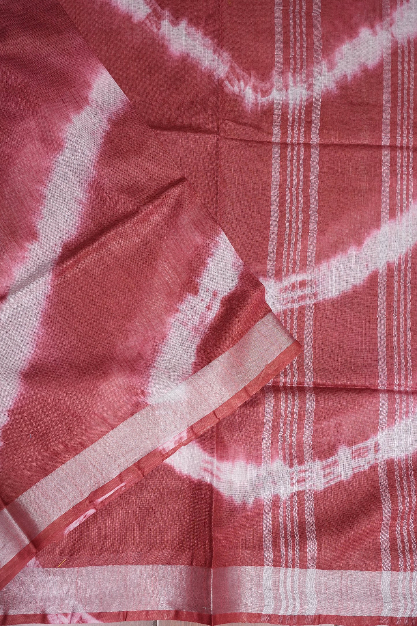 Pure Linen Shibori Print Saree - Maroon