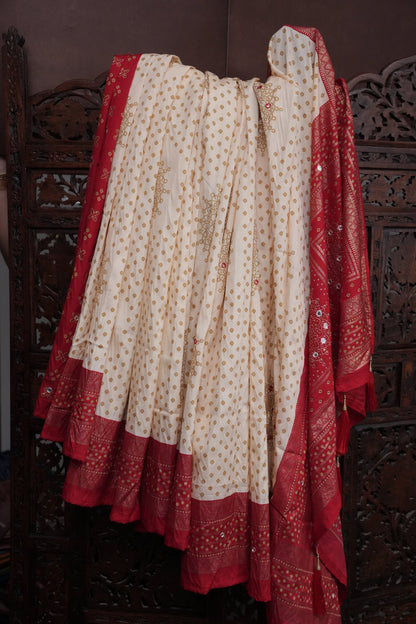 Bandhini Digital Print Semi Silk Saree-White & Red