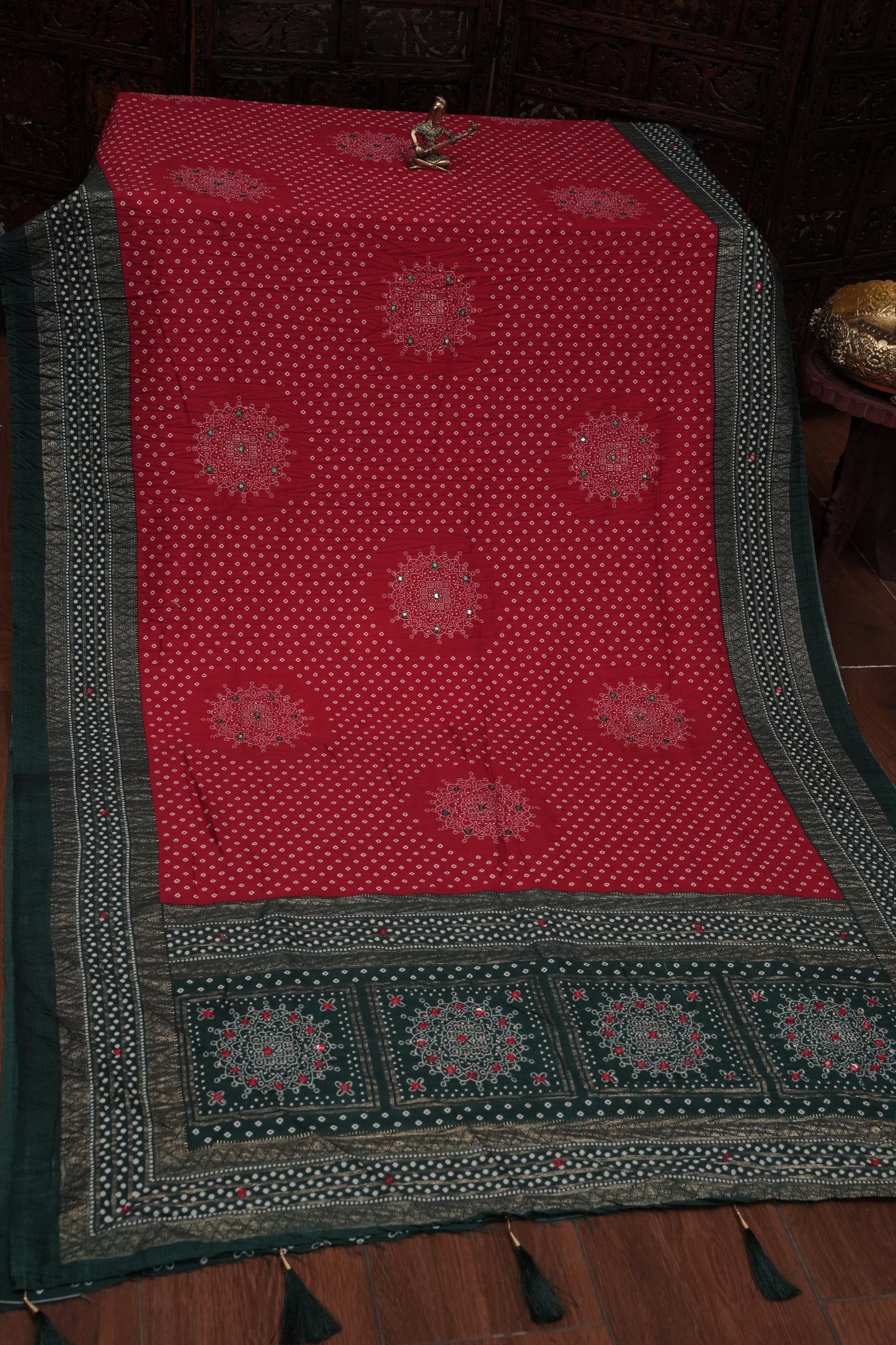 Bandhini Digital Print Semi Silk Saree-Pink and Green