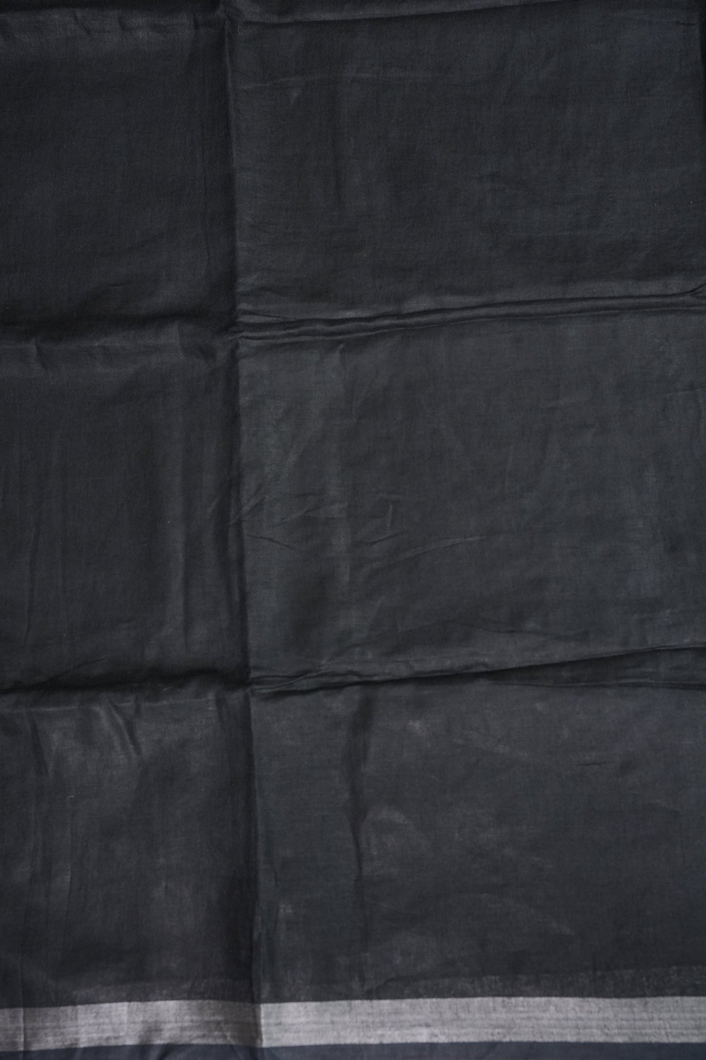 Hand Embroidery Pure Linen Saree With Tissue Border - Black