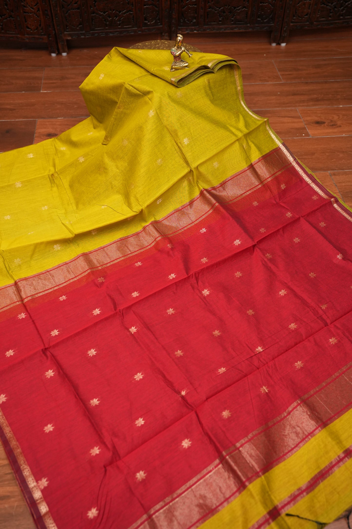 Maheshwari Silk Cotton Saree | Green and Deep red