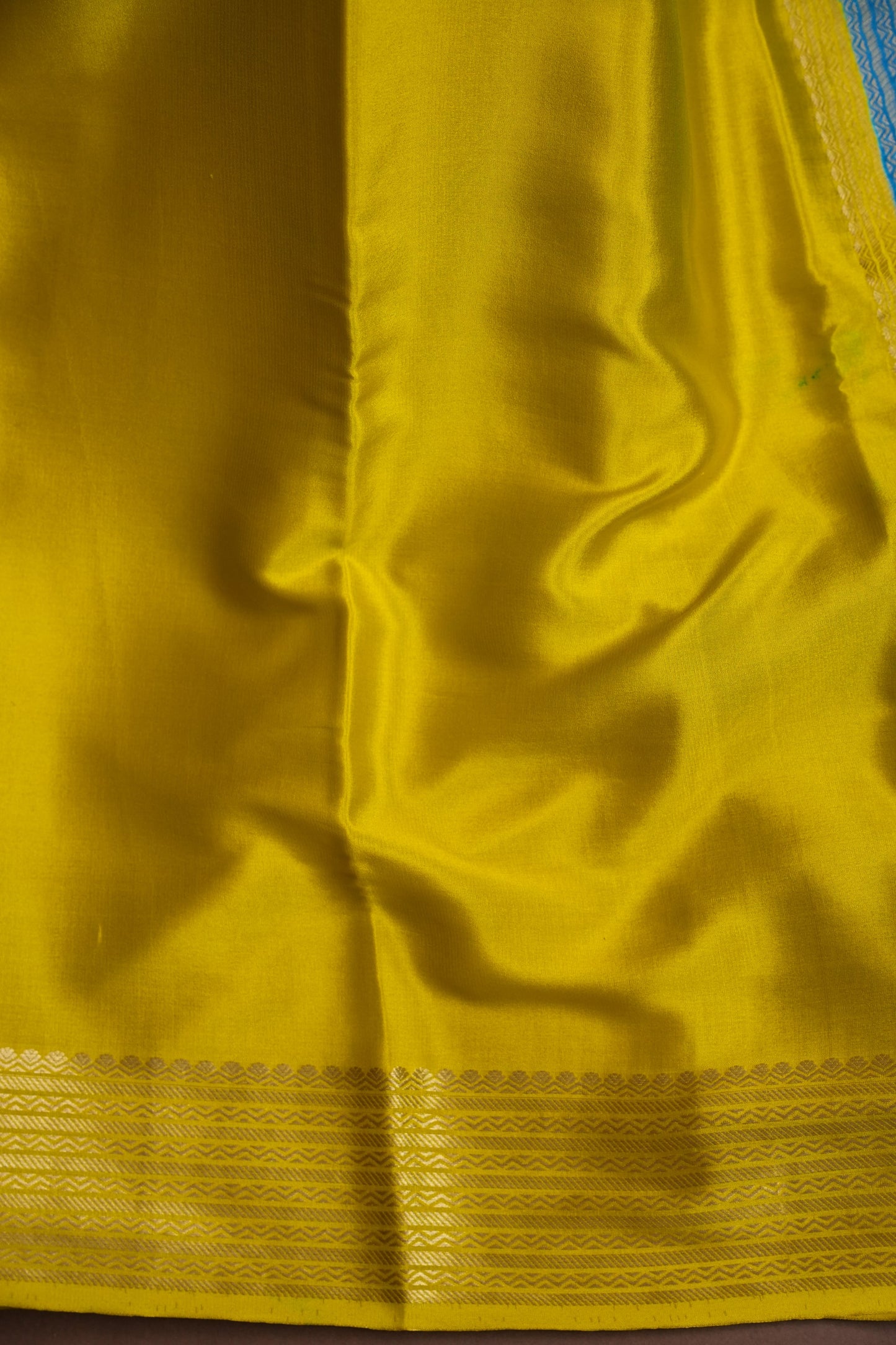 Plain Pure Crepe Mysore Silk Saree in Mehendi Green With Contrast Peacock Pallu & Blouse