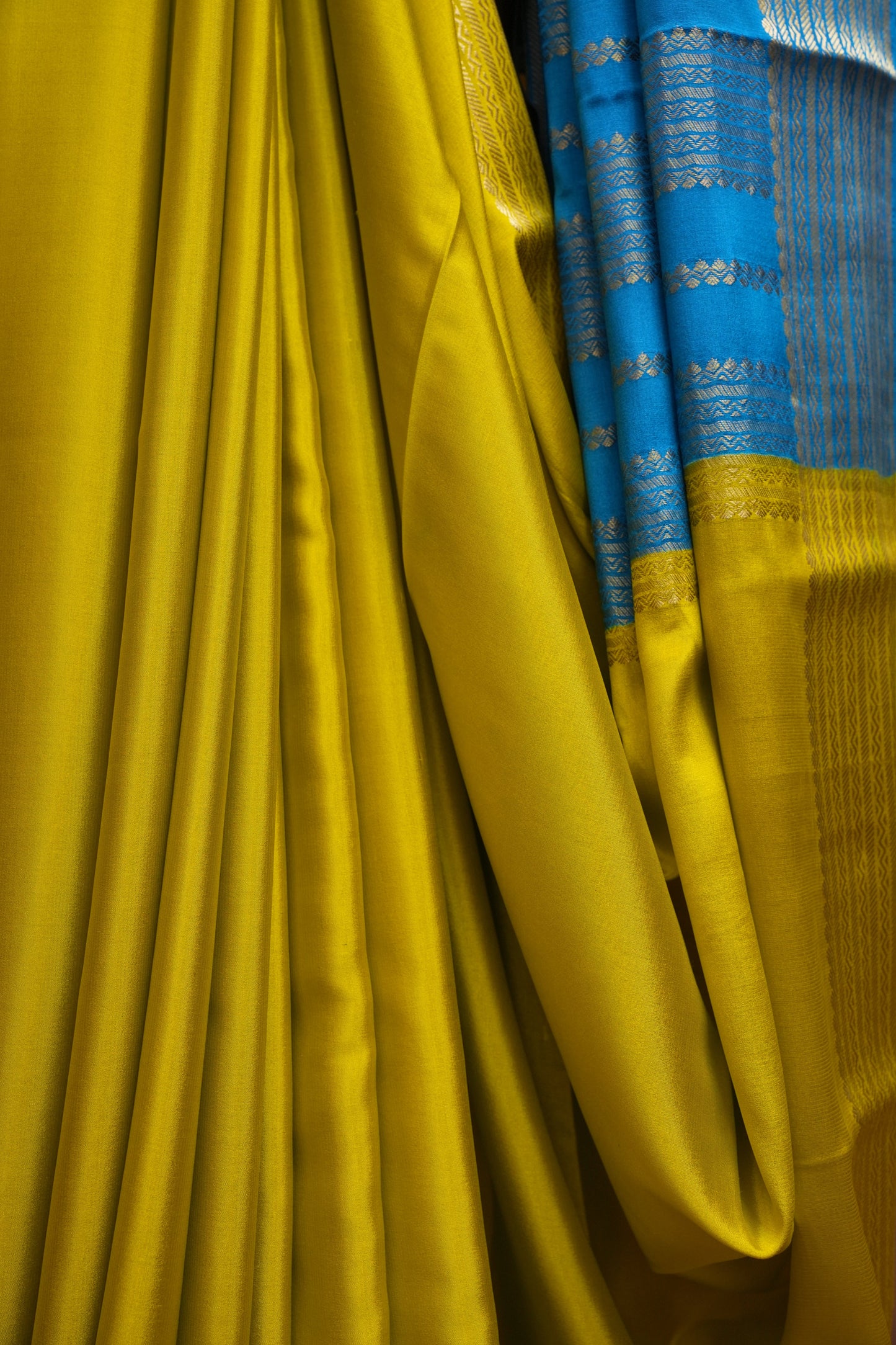 Plain Pure Crepe Mysore Silk Saree in Mehendi Green With Contrast Peacock Pallu & Blouse