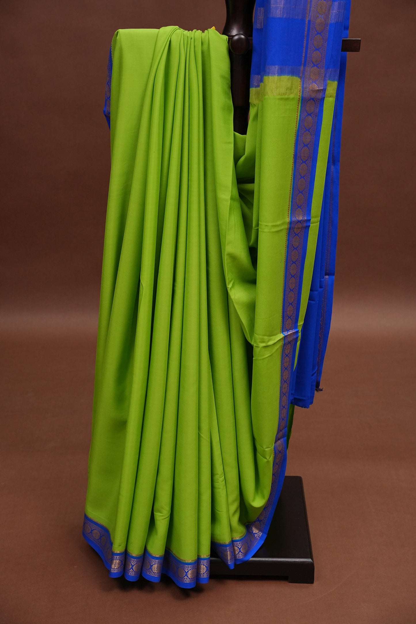 Plain Pure Crepe Mysore Silk Saree in Parrot Green With Contrast Ink Blue Pallu & Blouse