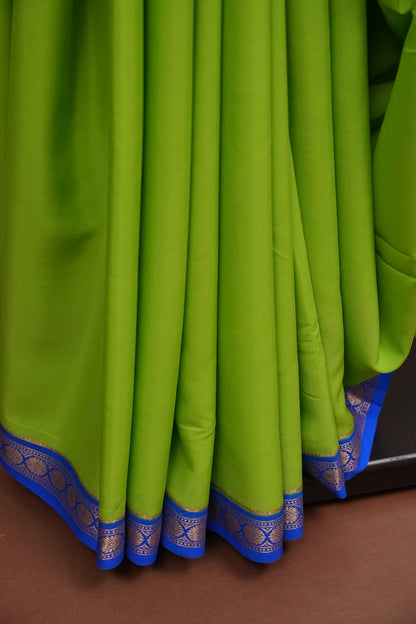 Plain Pure Crepe Mysore Silk Saree in Parrot Green With Contrast Ink Blue Pallu & Blouse