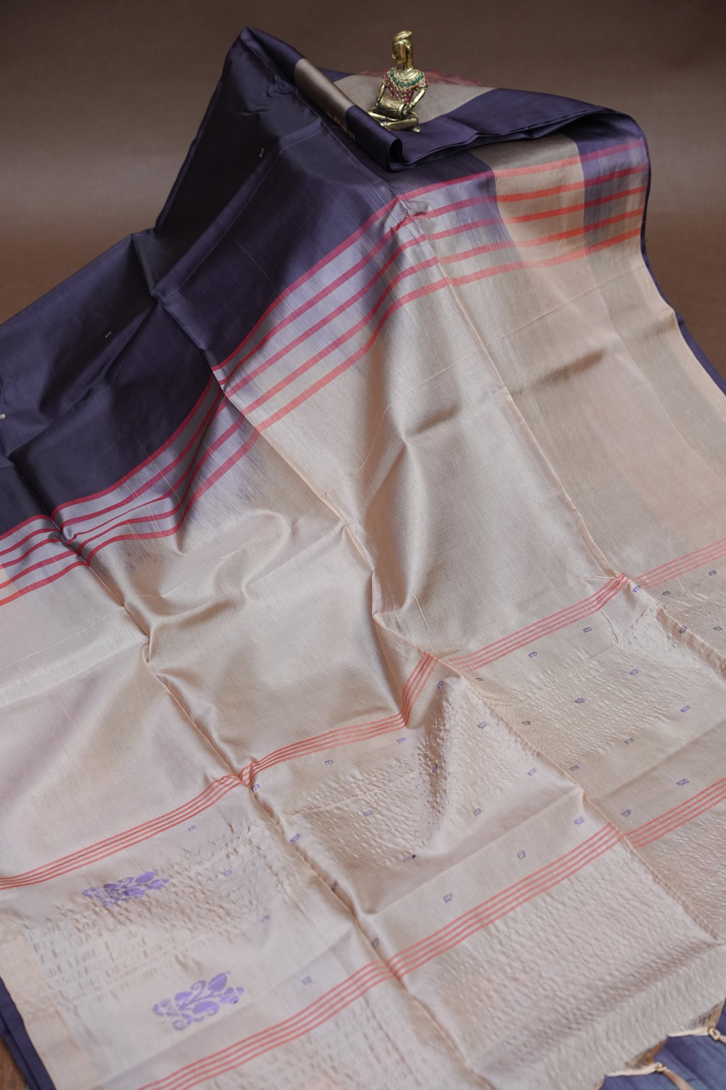 Handwoven Vegan Banana Pith Saree – Midnight Blue & Ivory White with Traditional Motifs