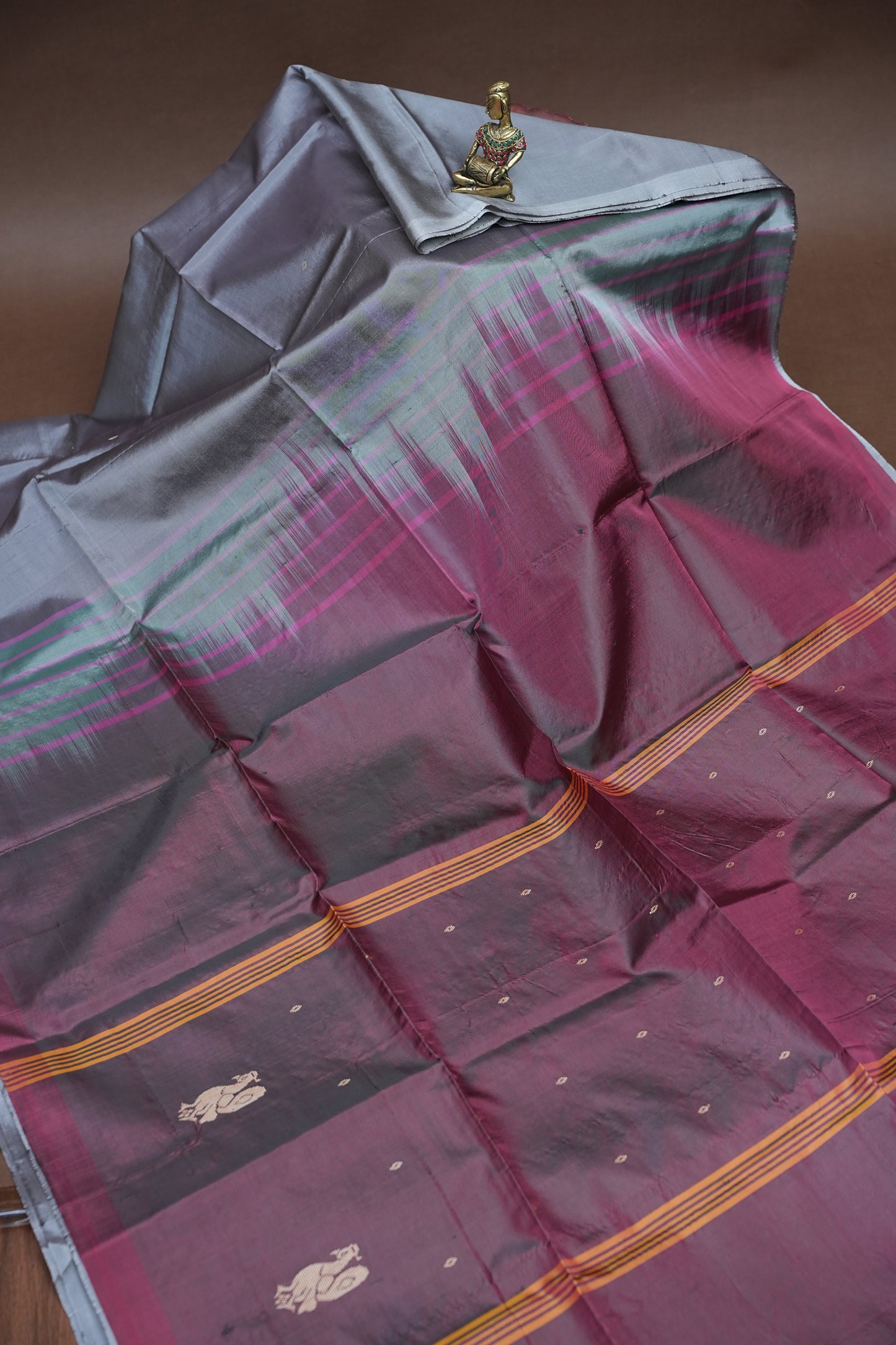 Handwoven Vegan Banana Pith Saree – Silver Grey & Plum Purple with Traditional Peacock Motifs