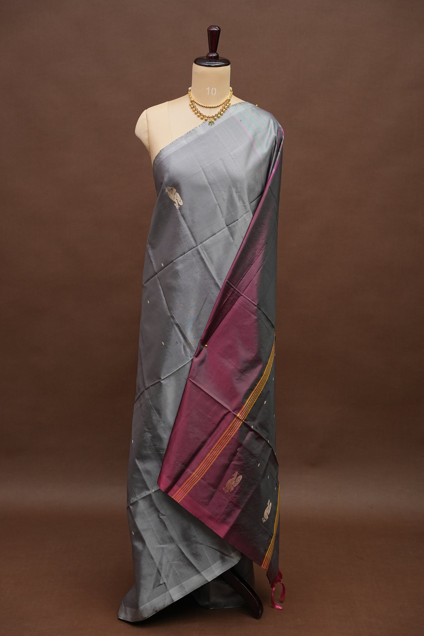 Handwoven Vegan Banana Pith Saree – Silver Grey & Plum Purple with Traditional Peacock Motifs