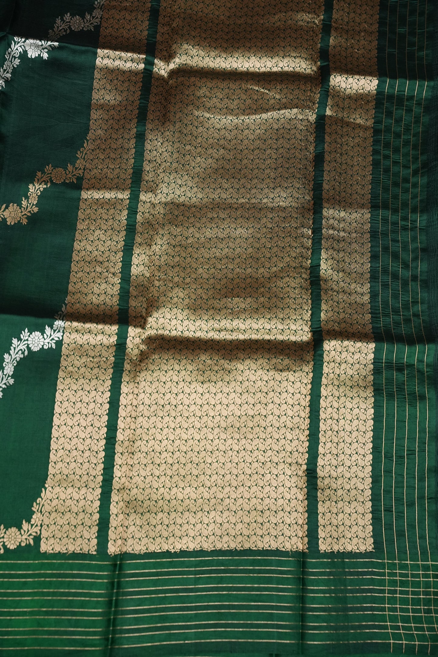 PURE MANGO SILK SAREE – EMERALD GREEN WITH FLORAL ZARI VINES