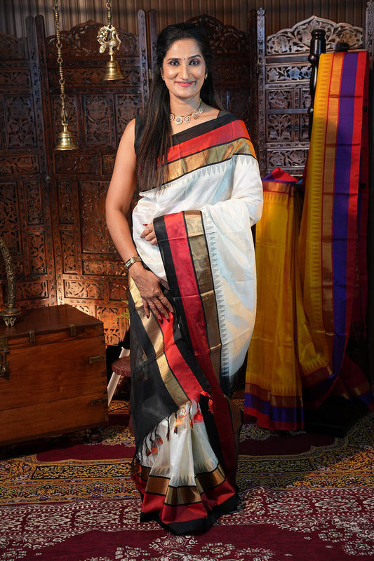 Pure Kuppadam Korvai Silk Cotton Pattu Saree-Ivory & Black