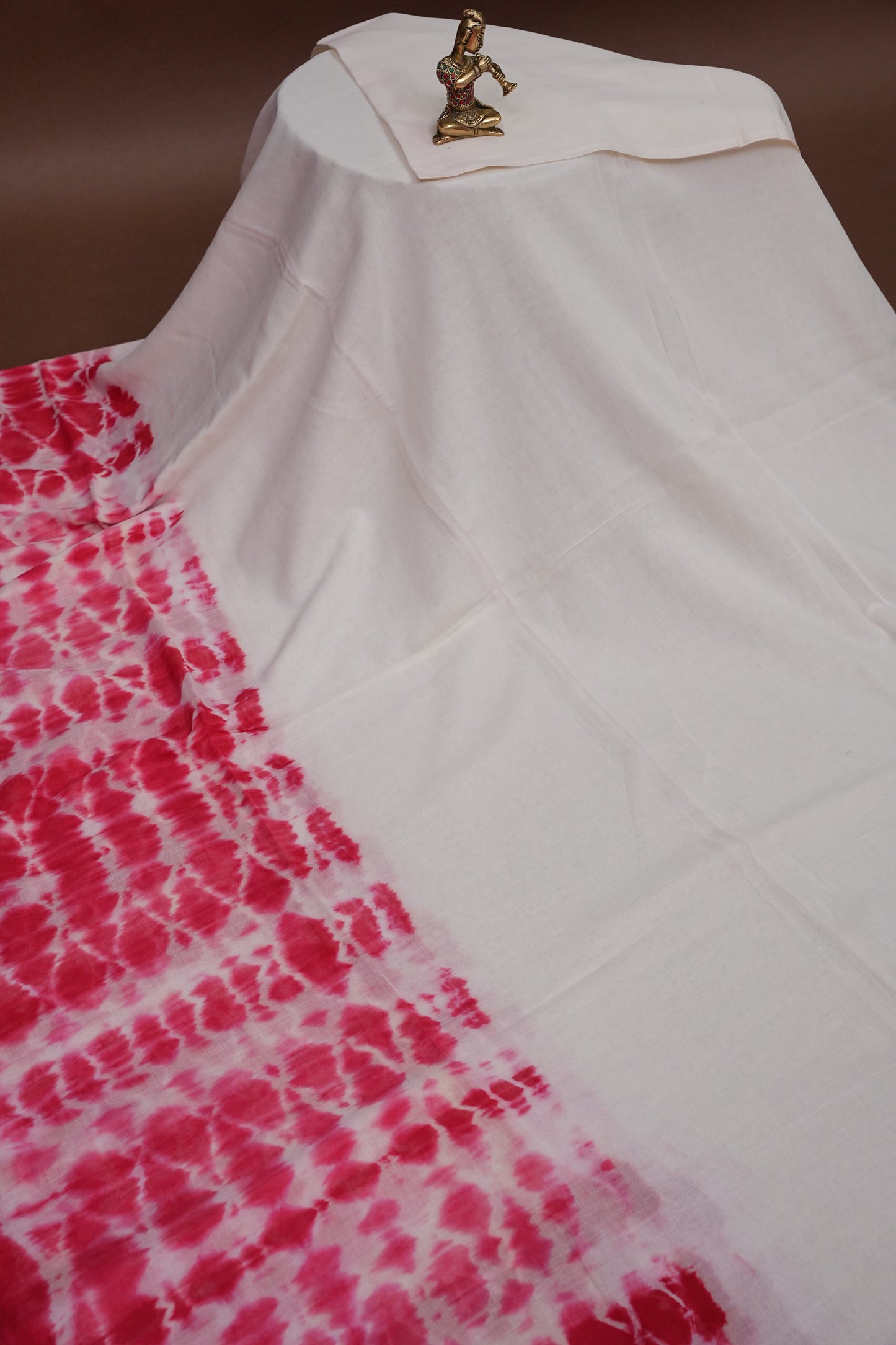Mulmul Cotton Saree with Tassels - Pink