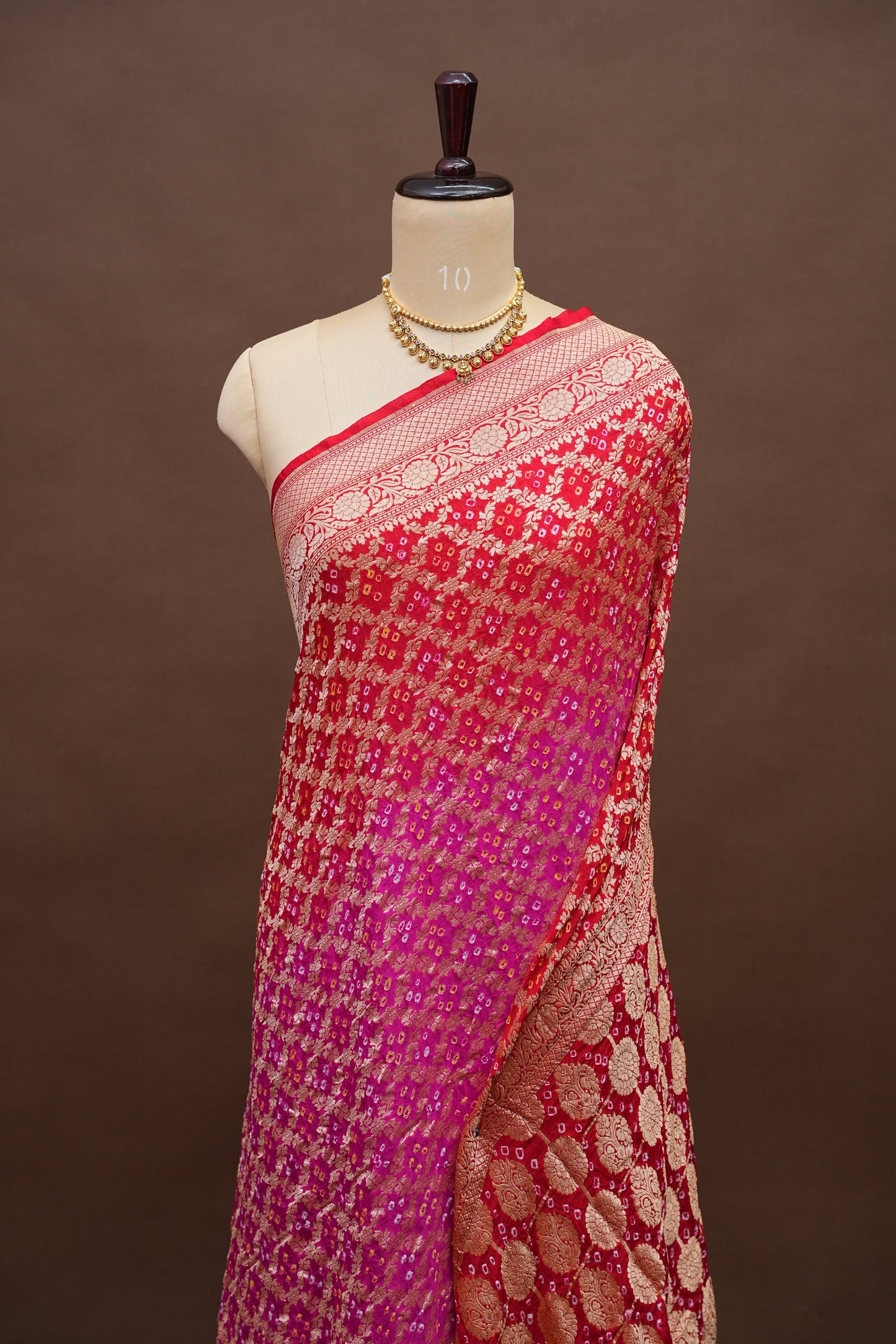 Red & Hot Pink Ombre-Pure Georgette Handloom Banaras Neem Zari Bandhej Saree.