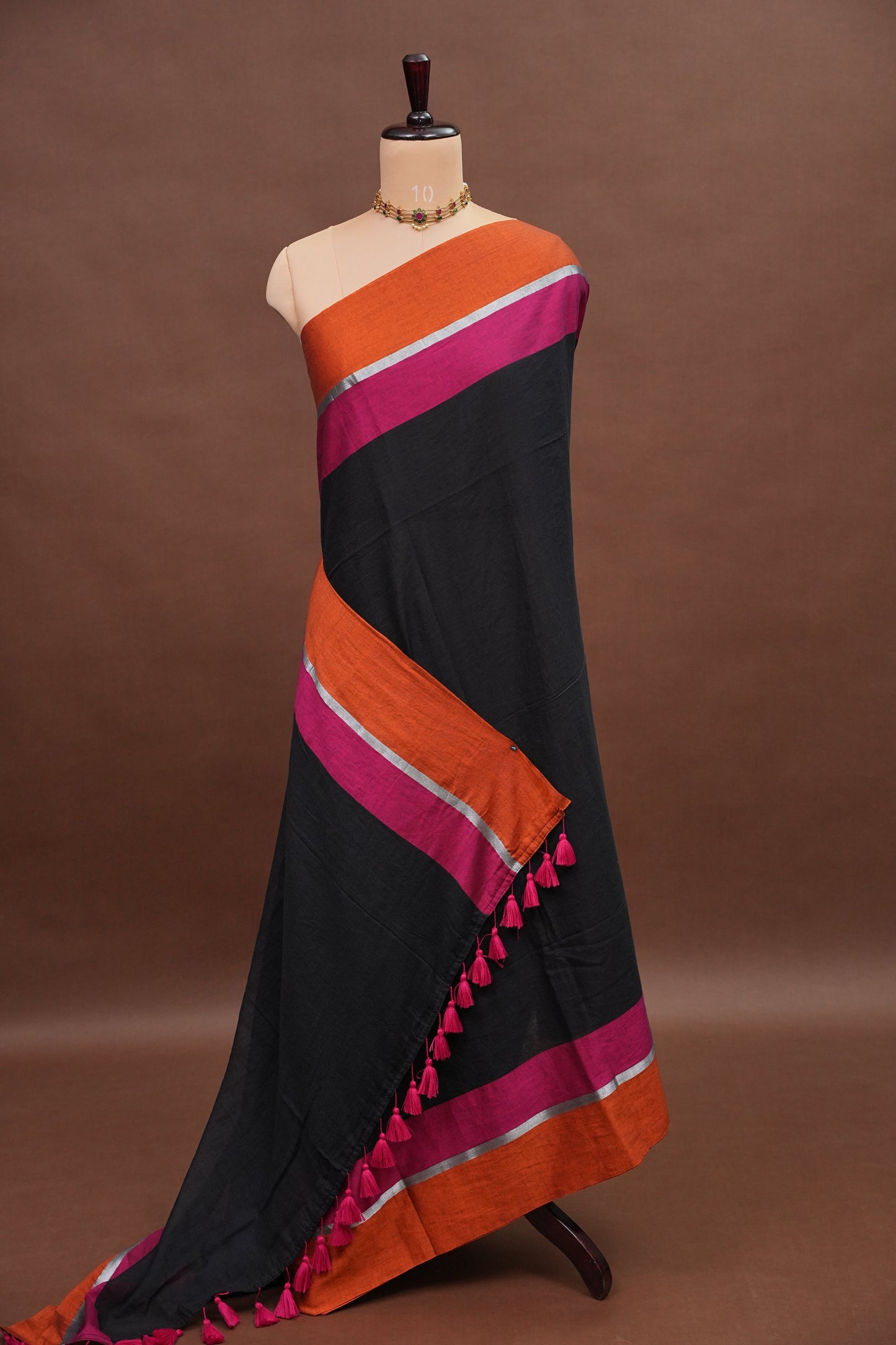 Mulmul Cotton Saree with Tassels - Black & Pink