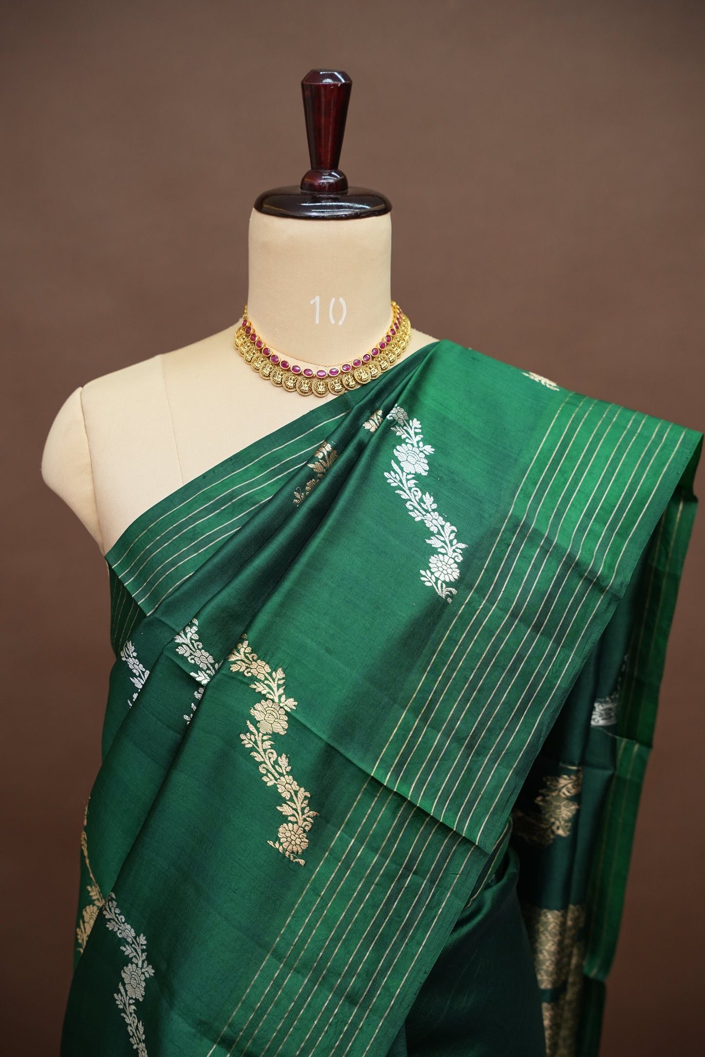 PURE MANGO SILK SAREE – EMERALD GREEN WITH FLORAL ZARI VINES
