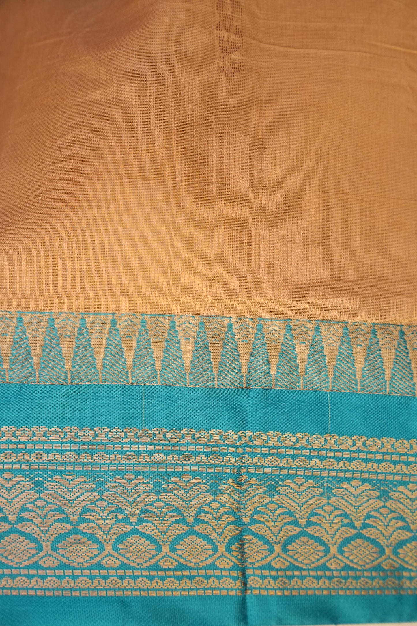 Gadwal Cotton Saree - Beige & Turquoise