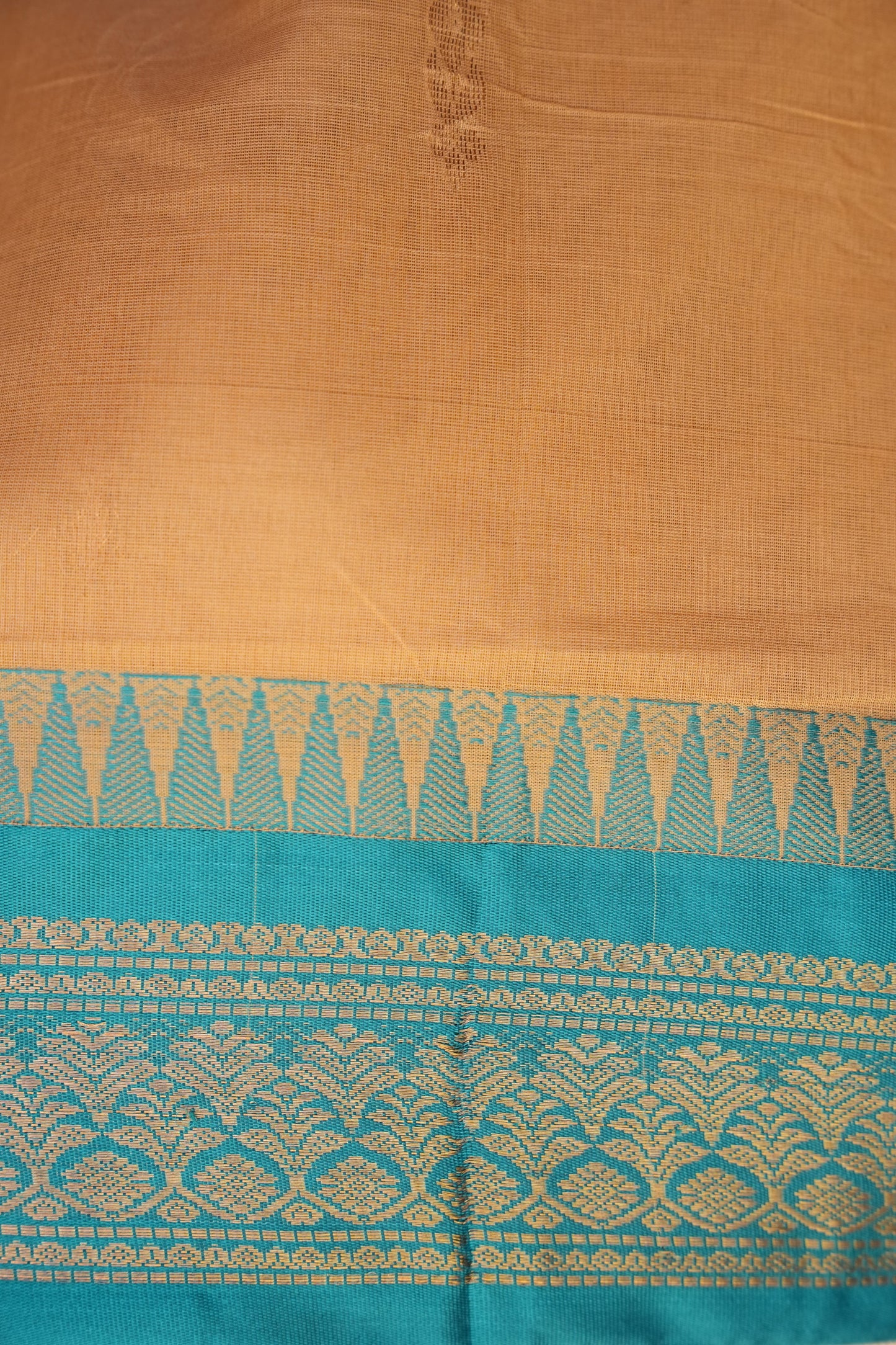 Gadwal Cotton Saree - Beige & Turquoise