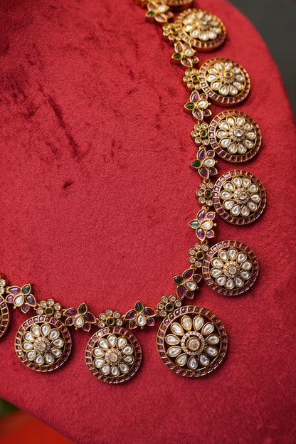 Classic Statement Antique Gold-Plated Floral Patterned Necklace Set