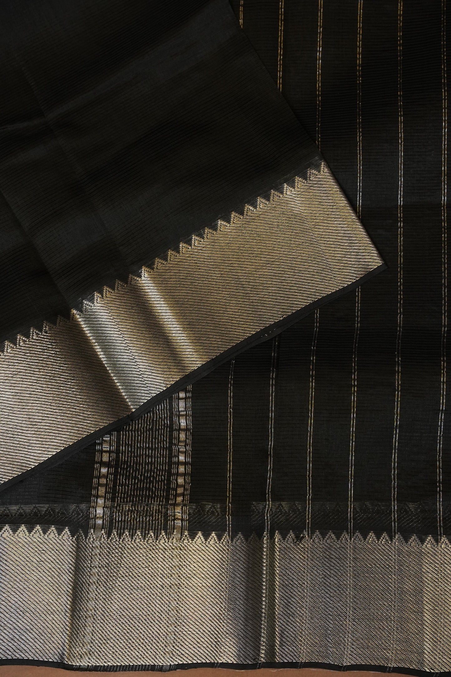 Mangalagiri Silk Cotton Saree - Classic Black
