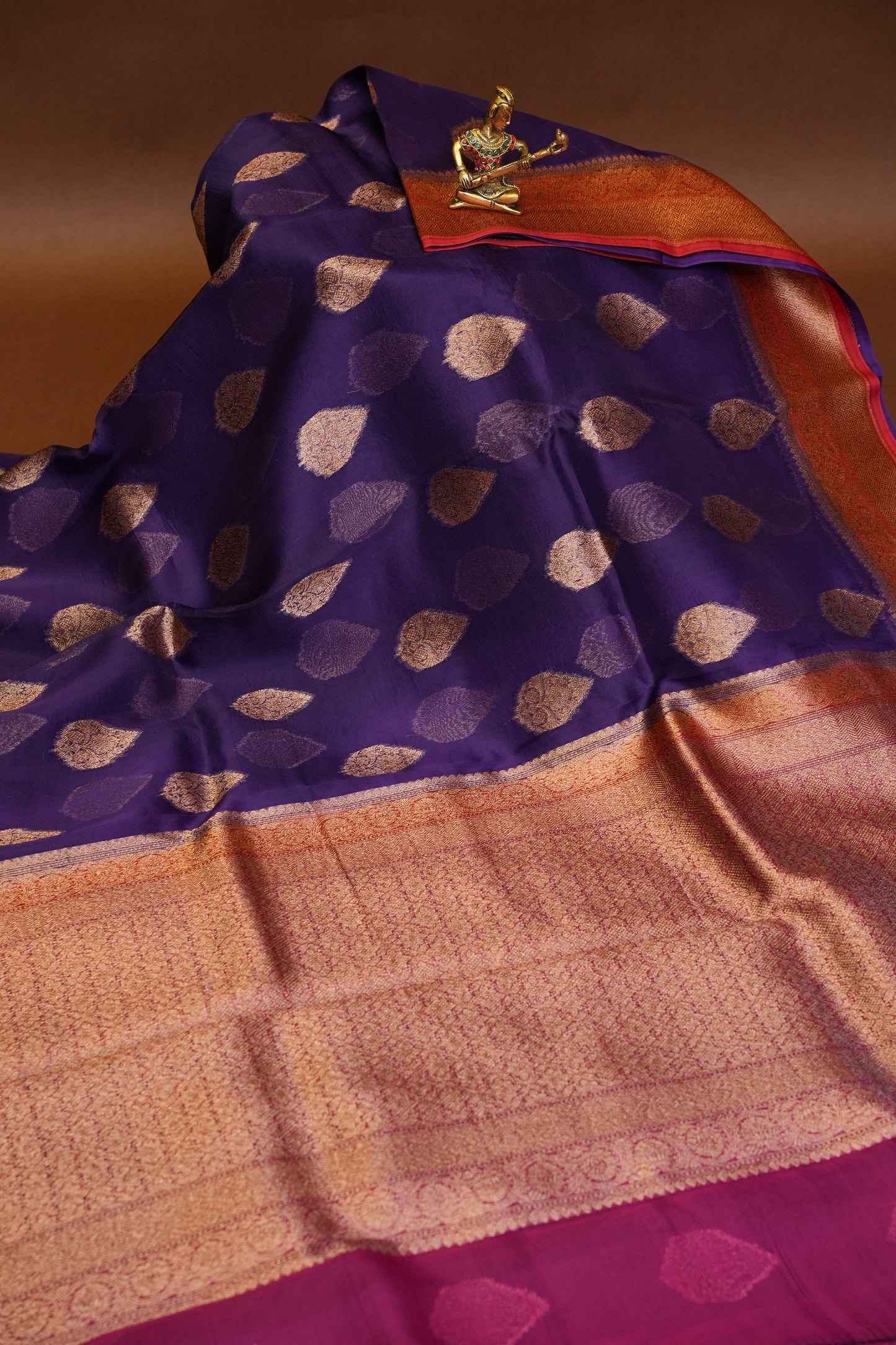 Pure Banarasi Organza(Kora) Silk Handloom Saree with Antique Zari Buttas & Border – Deep Purple & Pink | Silk Mark Certified
