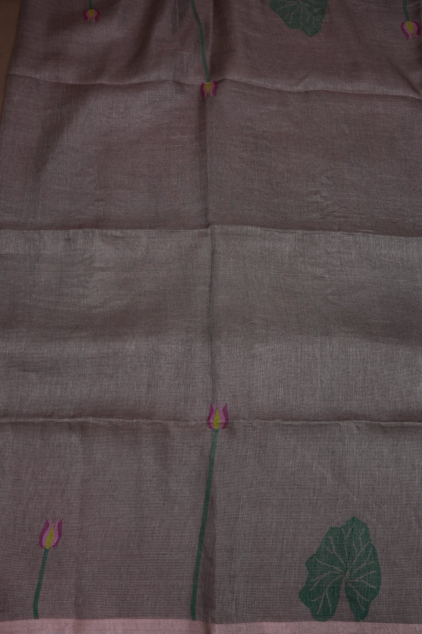 Pure Silk Linen Tissue Handwoven Jamdani Saree – sand dune with Lotus Motifs