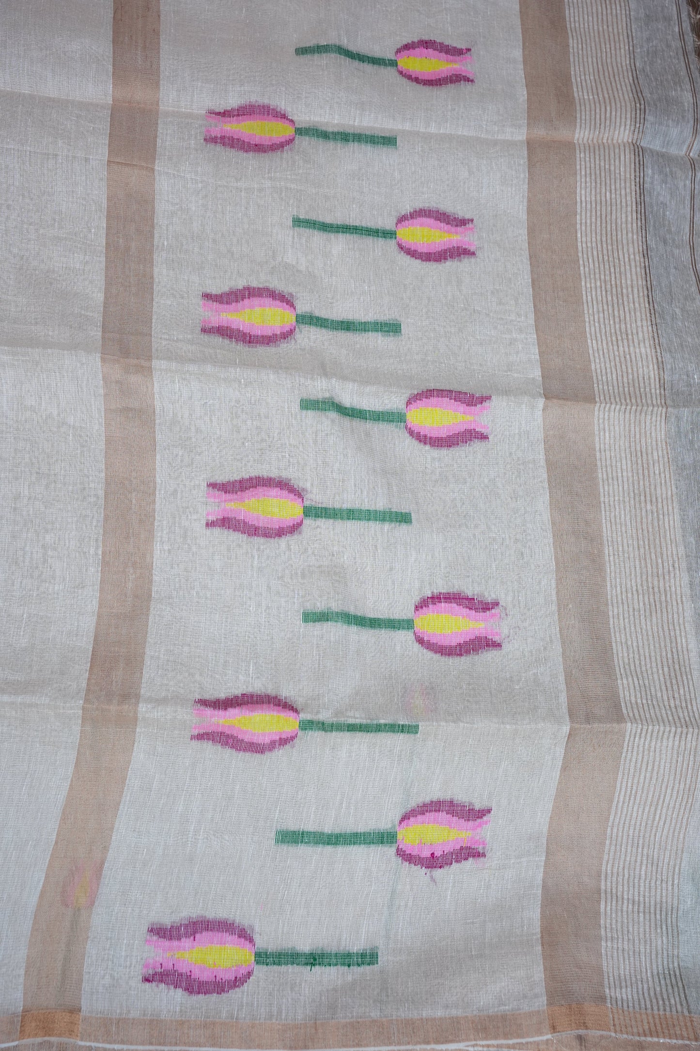 Pure Silk Linen Tissue Handwoven Jamdani Saree – Ivory White with Lotus Motifs