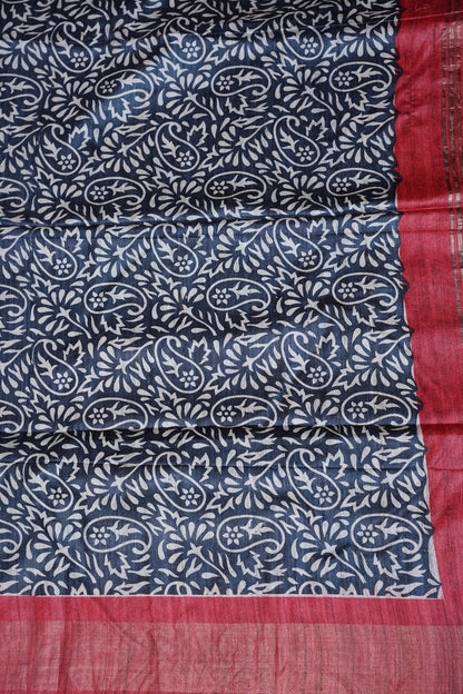 Pure Giccha Silk Saree – Monochrome Paisley Floral Weave with Ruby Red Border