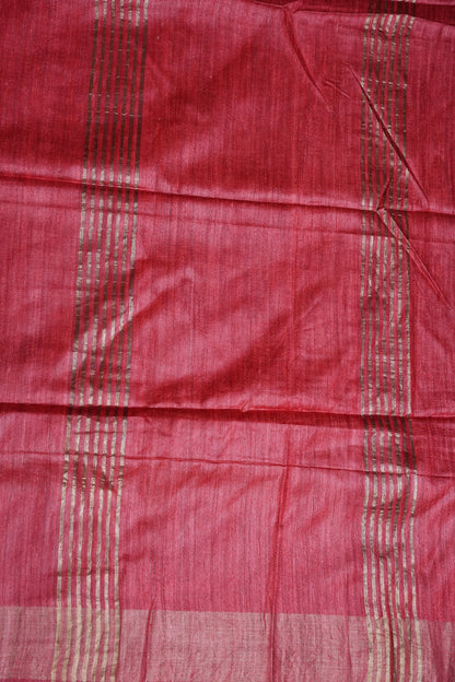 Pure Giccha Silk Saree – Monochrome Paisley Floral Weave with Ruby Red Border