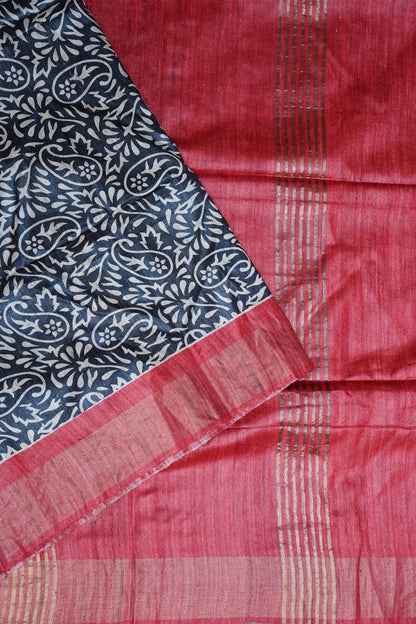 Pure Giccha Silk Saree – Monochrome Paisley Floral Weave with Ruby Red Border