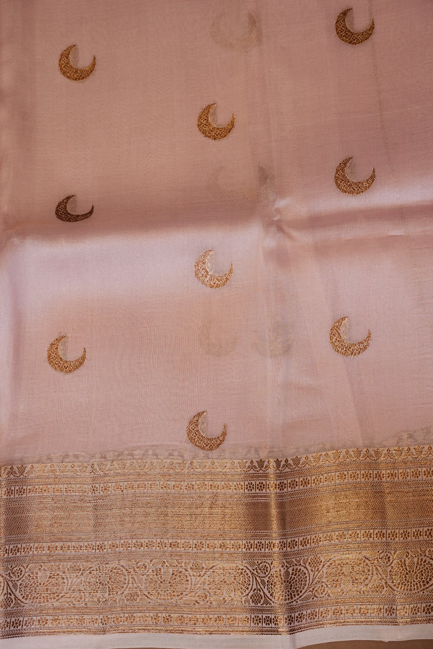 Pure Banarasi Organza(Kora) Silk Handloom Saree with Antique Gold Zari Buttas & Border – Baby Pink | Silk Mark Certified
