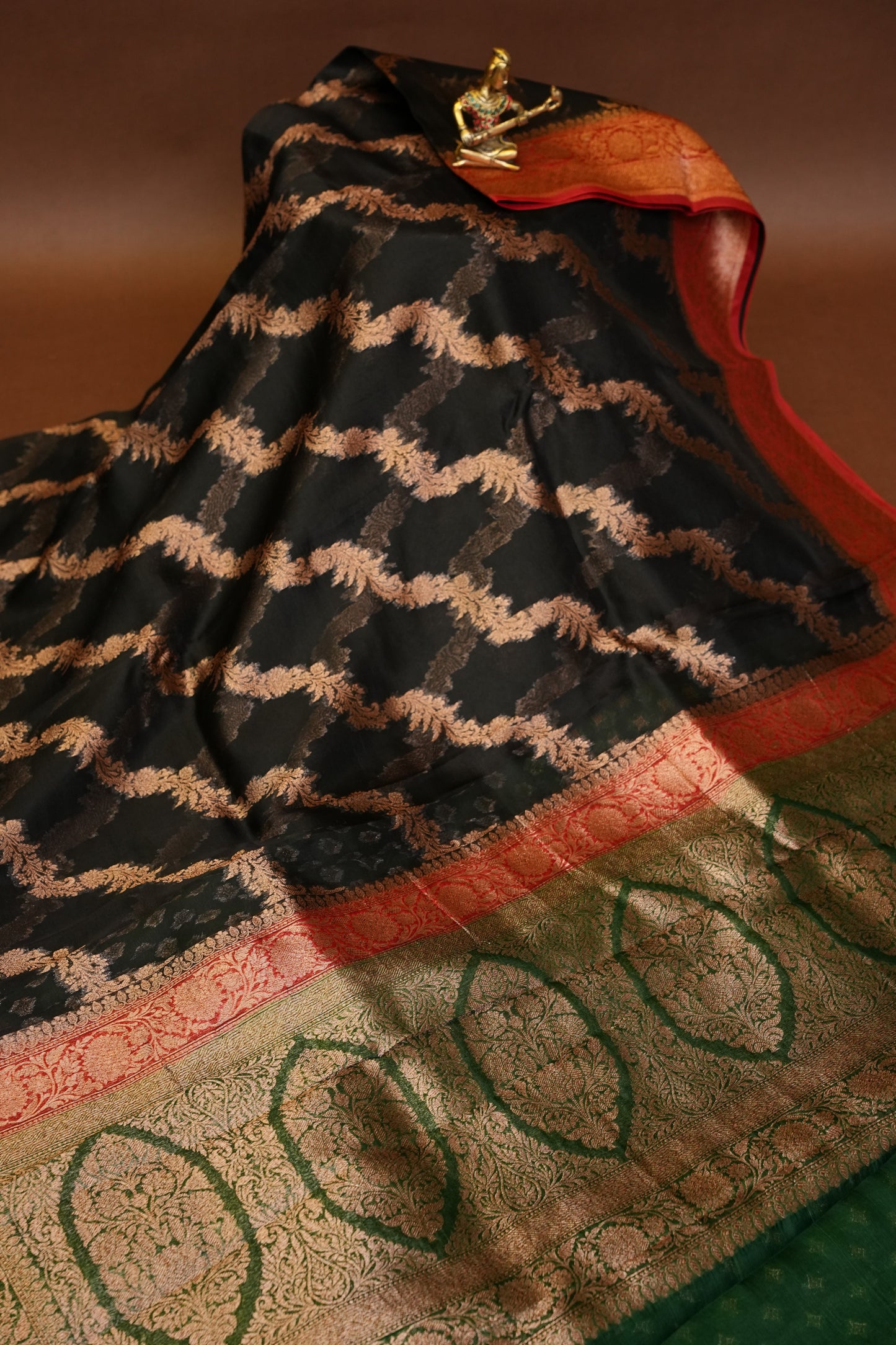 Pure Banarasi Organza(Kora) Silk Handloom Saree with Antique Zari Jaal & 3D Border – Black with Red & Green | Silk Mark Certified