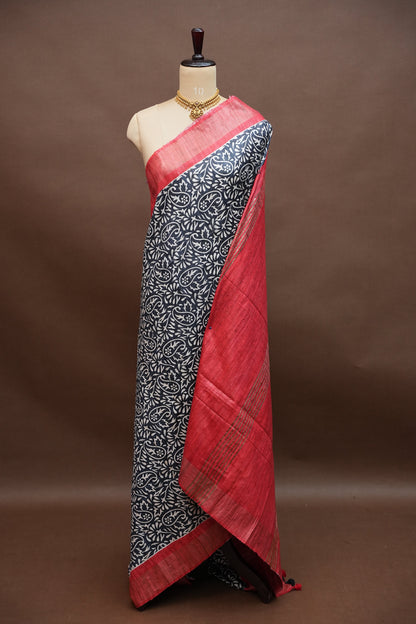 Pure Giccha Silk Saree – Monochrome Paisley Floral Weave with Ruby Red Border