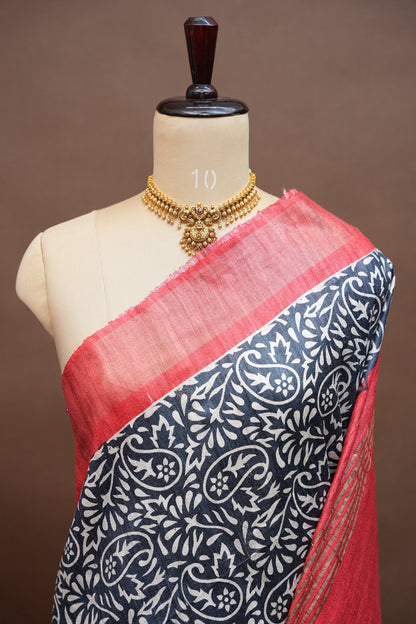 Pure Giccha Silk Saree – Monochrome Paisley Floral Weave with Ruby Red Border
