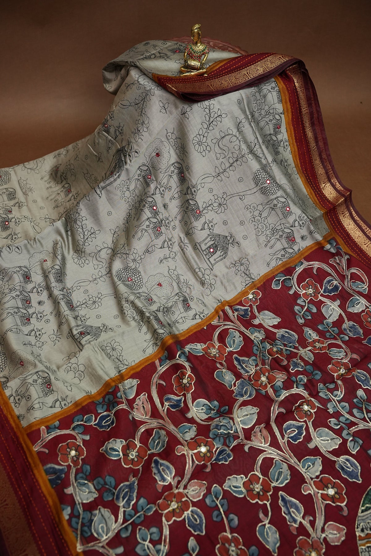 Chanderi Cotton Saree with Kalamkari Prints & Embroidered Pallu – Grey & Maroon