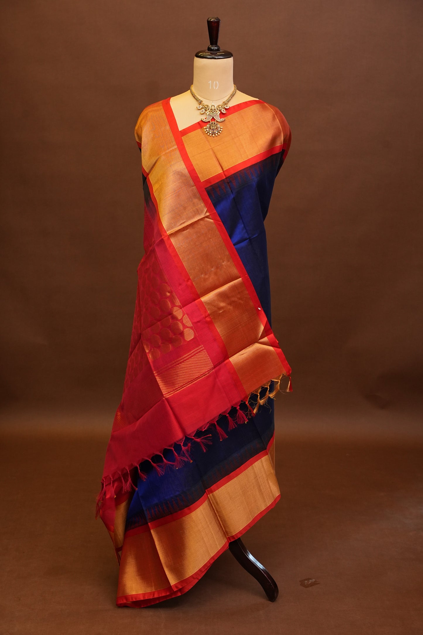 Pure Kuppadam Korvai Silk Cotton Pattu Saree-Royal Blue & Red