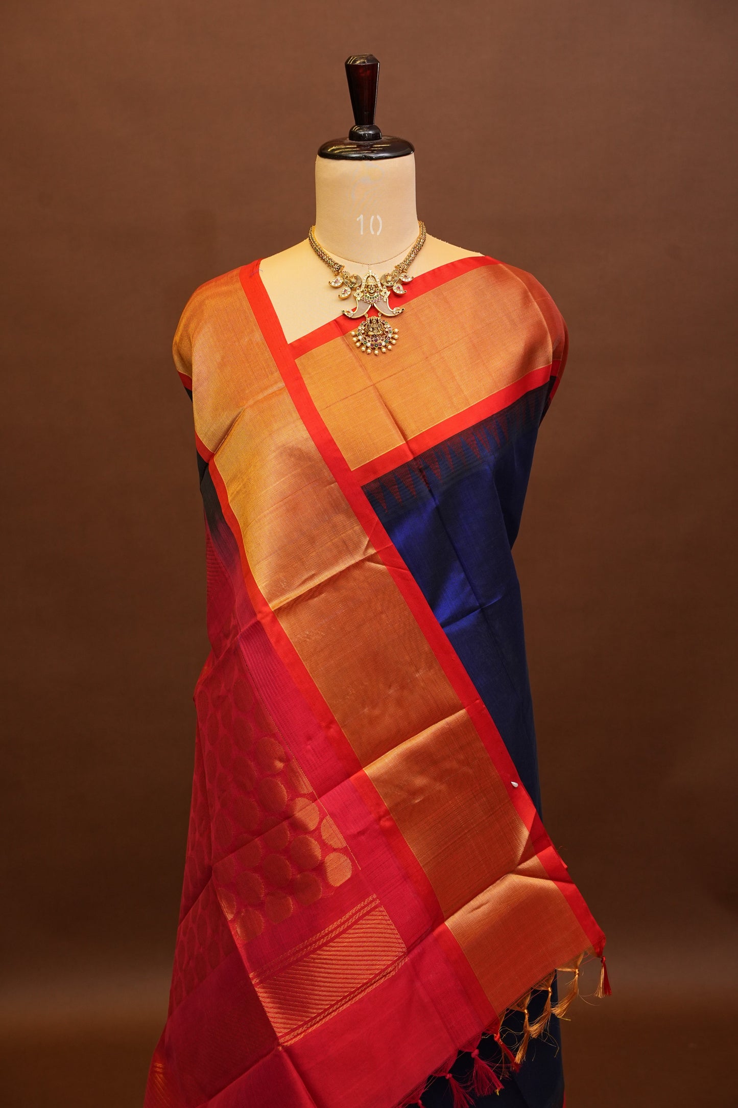 Pure Kuppadam Korvai Silk Cotton Pattu Saree-Royal Blue & Red