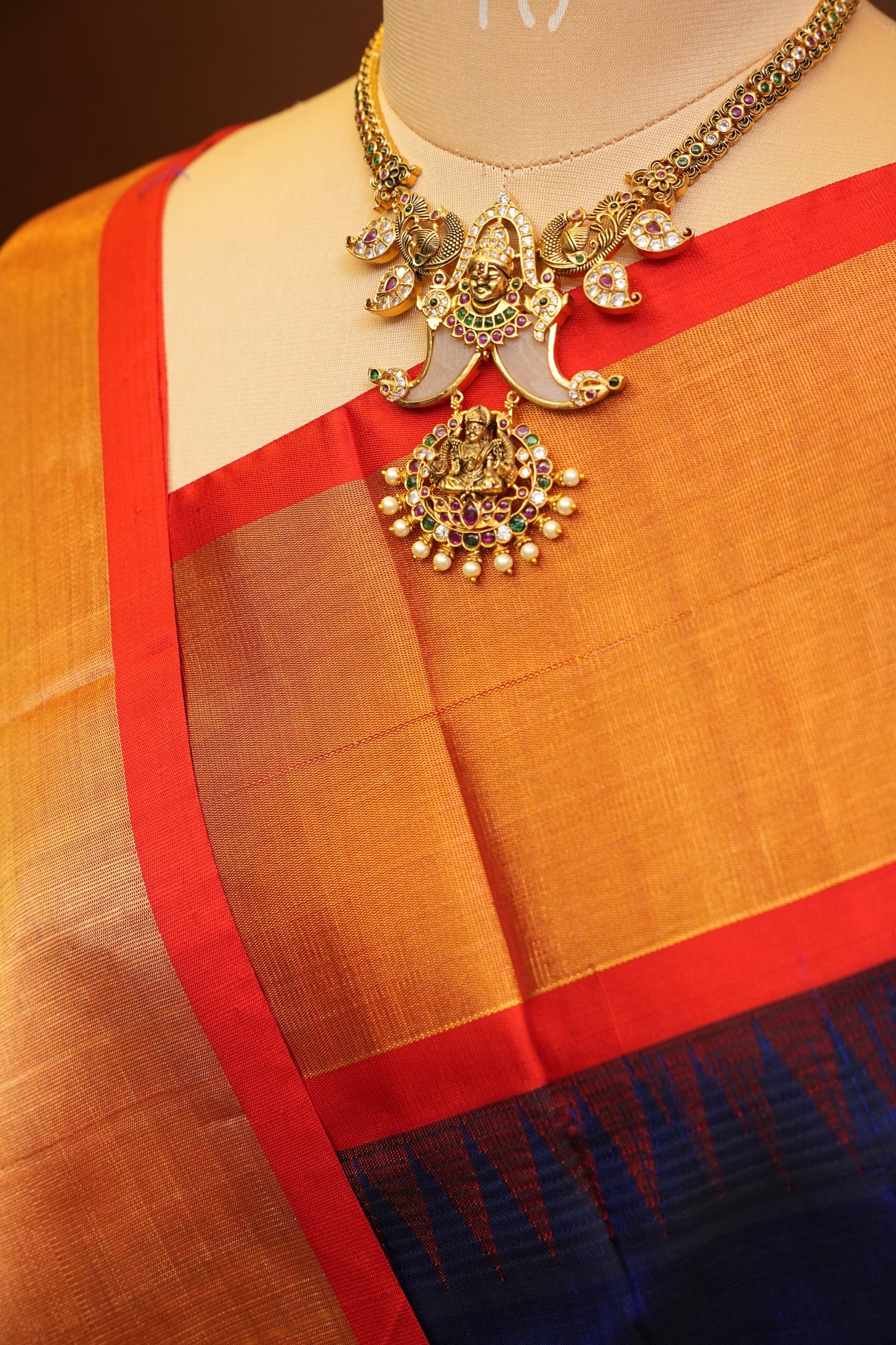 Pure Kuppadam Korvai Silk Cotton Pattu Saree-Royal Blue & Red