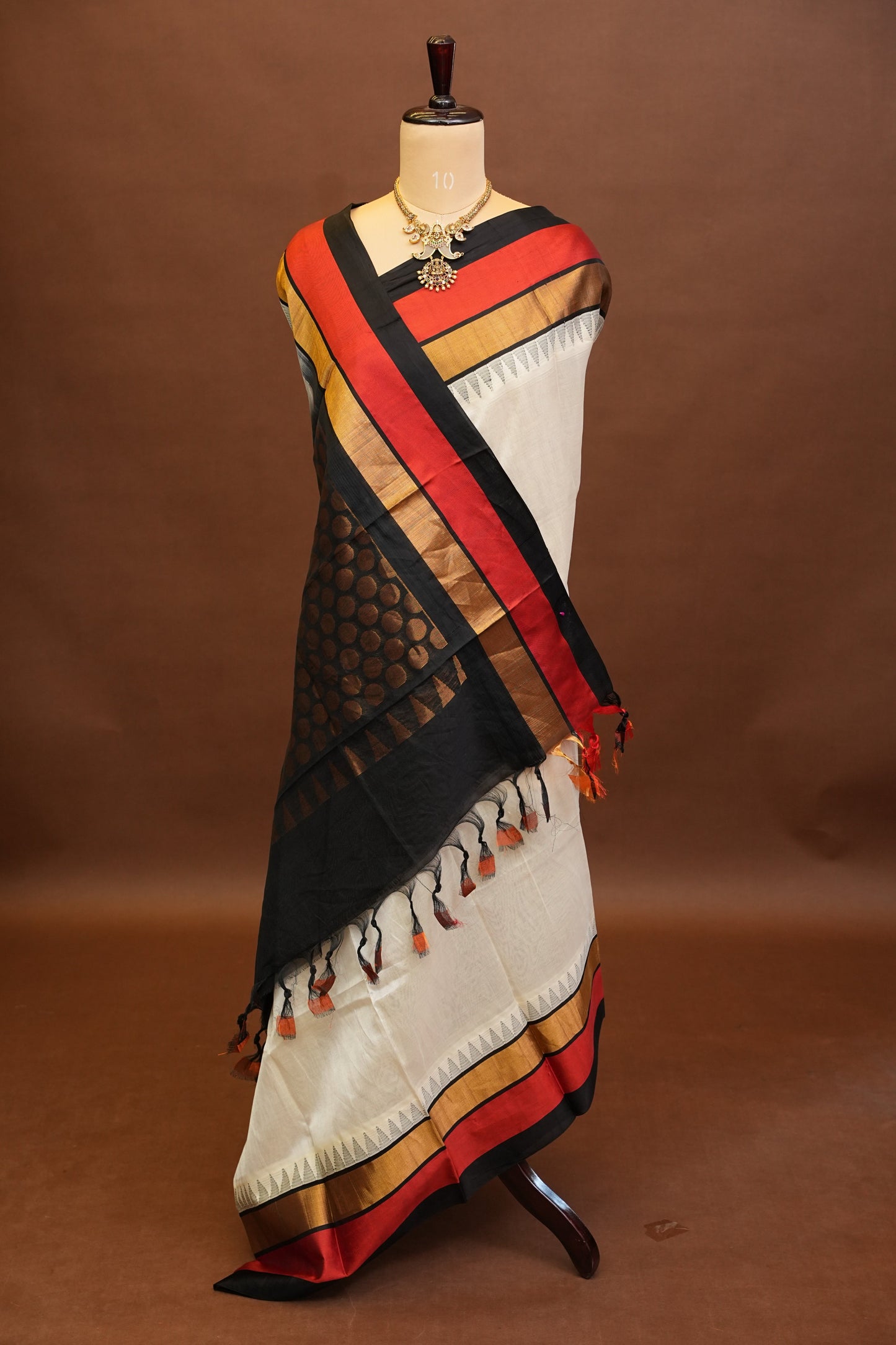 Pure Kuppadam Korvai Silk Cotton Pattu Saree-Ivory & Black