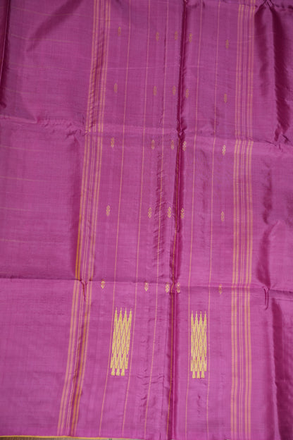Vegan Saree with Temple Motifs & Contrast Magenta Pallu – Beige Gold