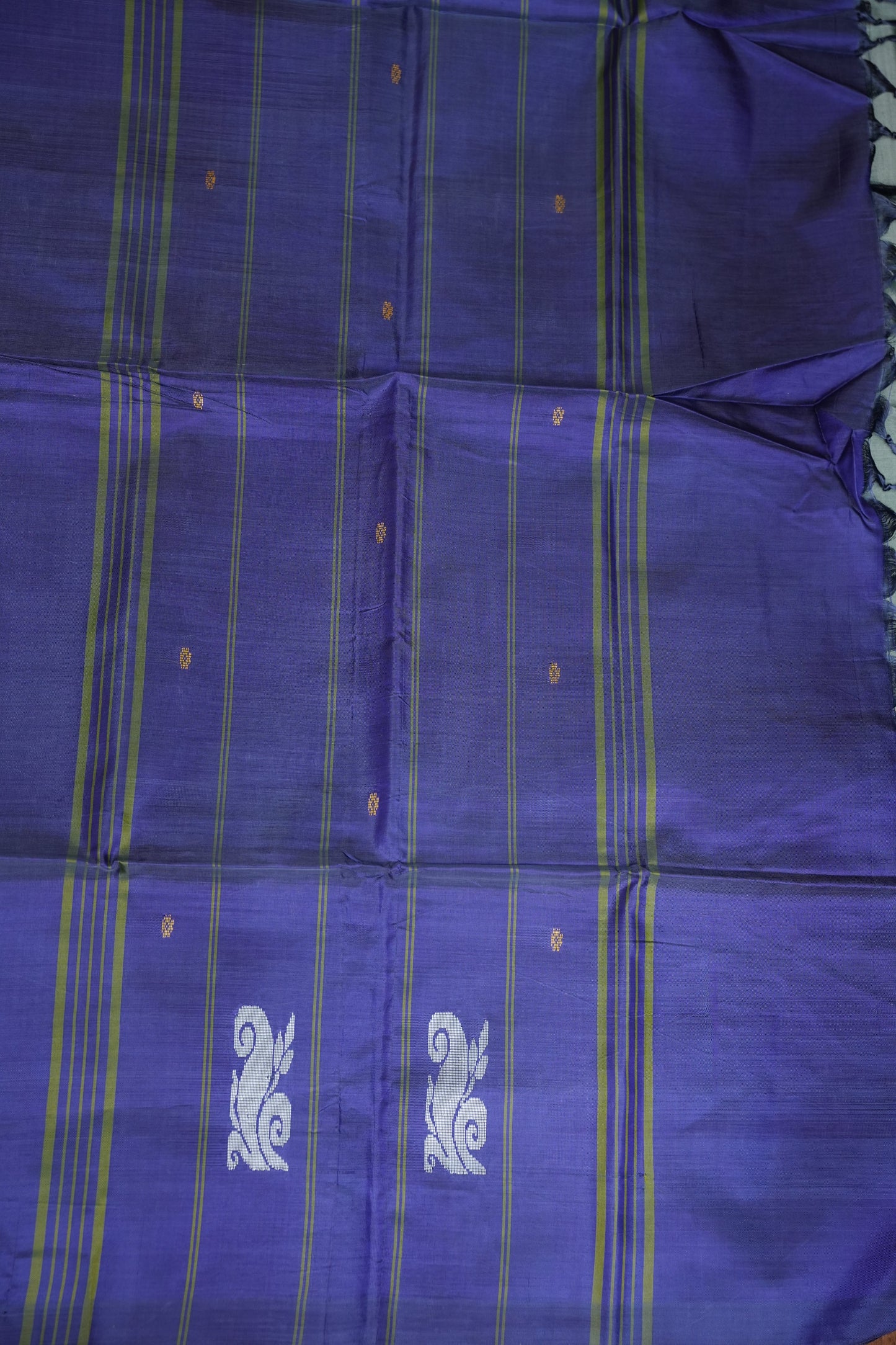 Vegan Saree with Temple Motifs & Contrast Royal Blue Pallu – Steel Blue