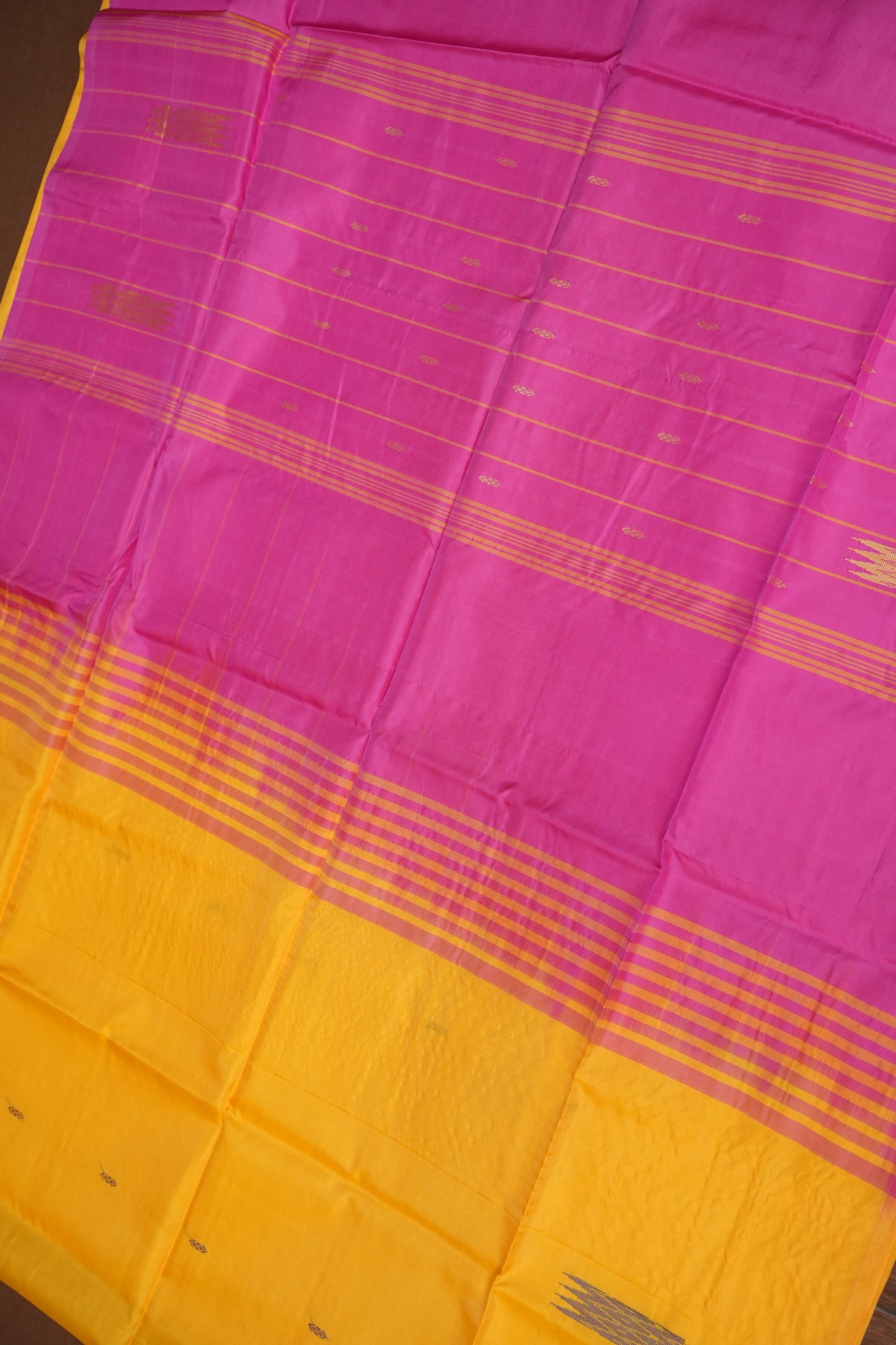 Vegan Saree with Contrast Pallu – Mustard Yellow & Pink