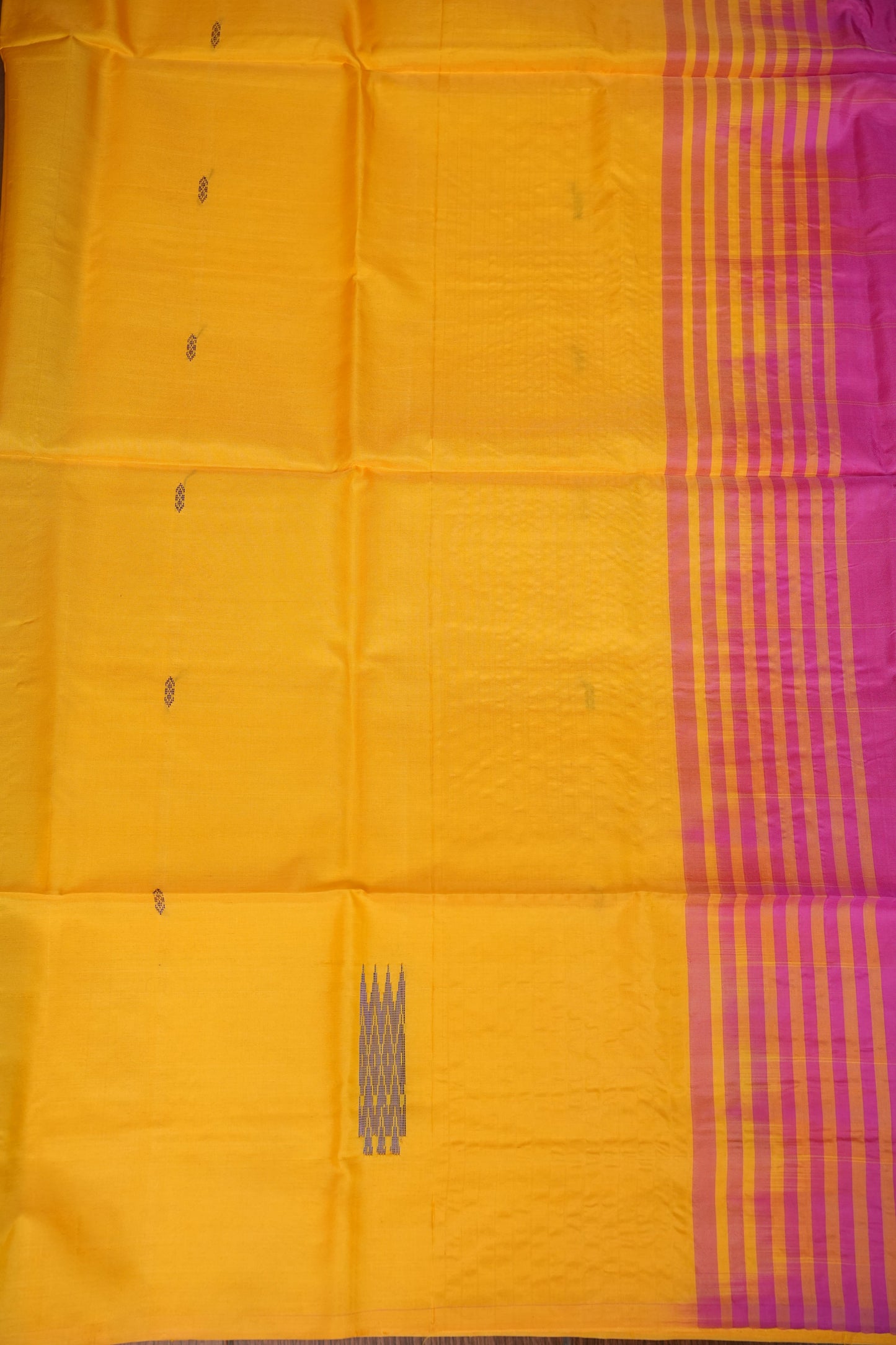 Vegan Saree with Contrast Pallu – Mustard Yellow & Pink