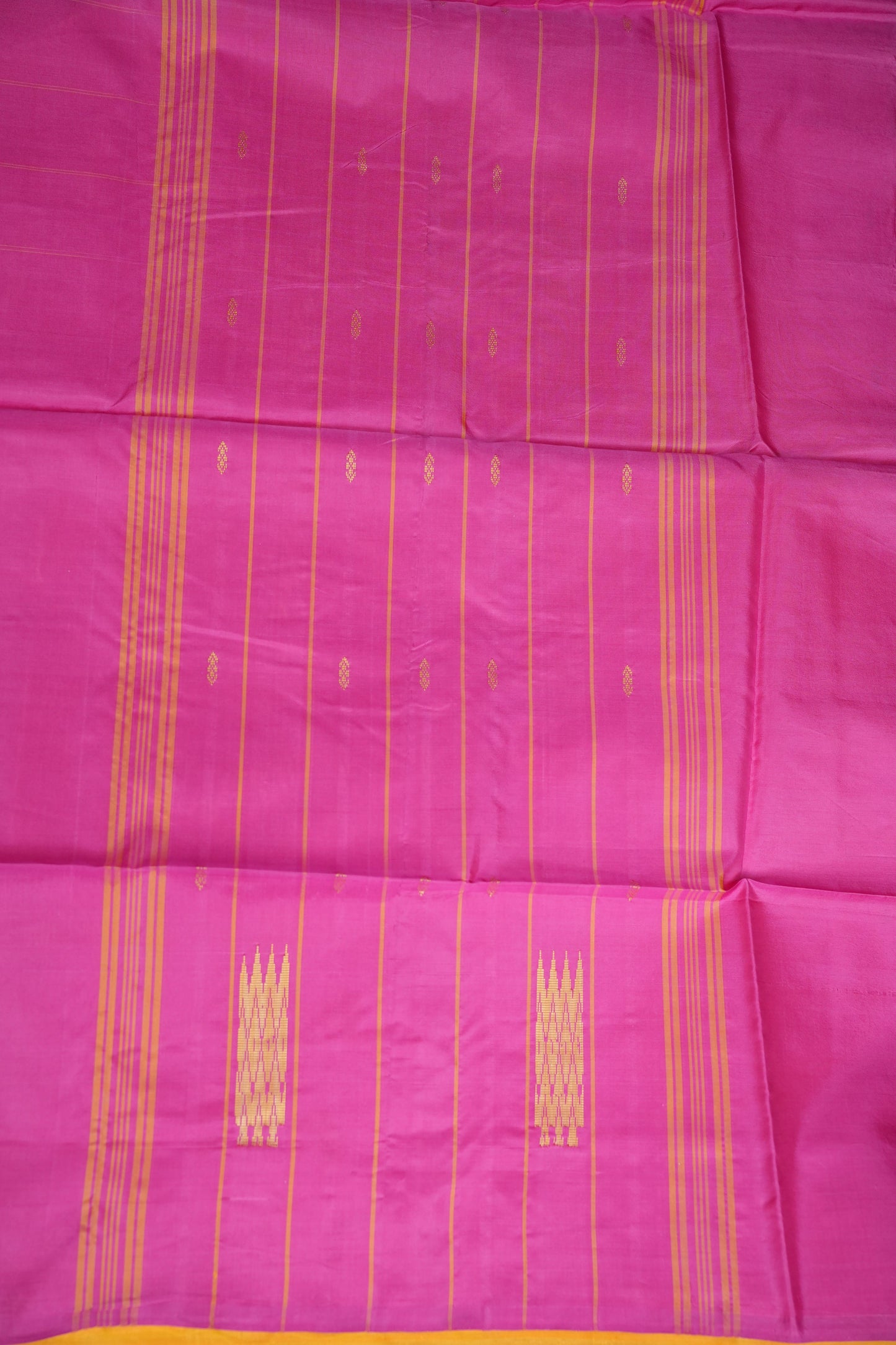 Vegan Saree with Contrast Pallu – Mustard Yellow & Pink