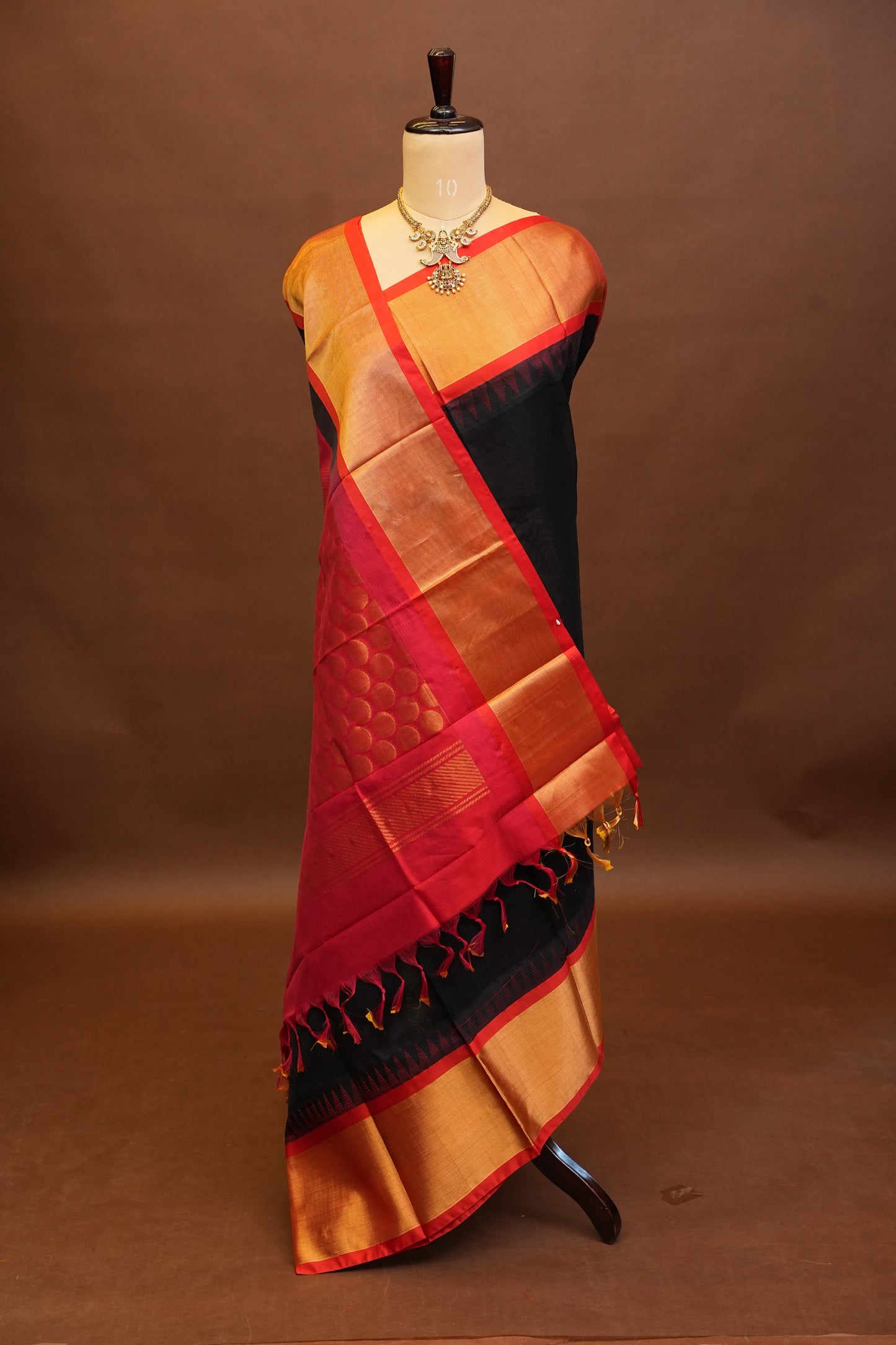 Pure Kuppadam Korvai Silk Cotton Pattu Saree-Black & Red